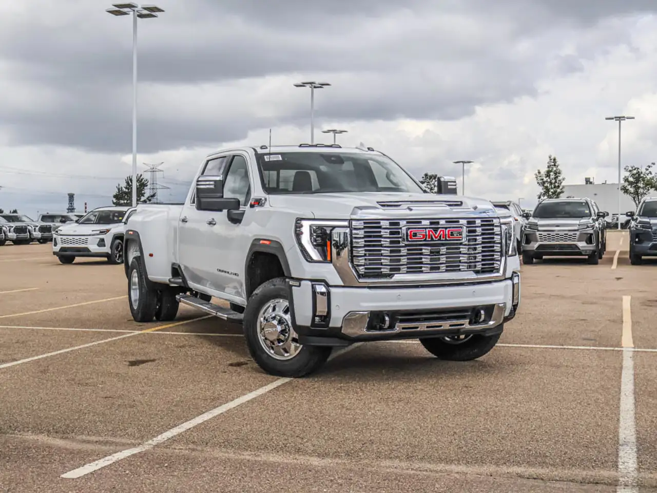 GMC Sierra 3500HD снимка GMC Sierra 3500HD