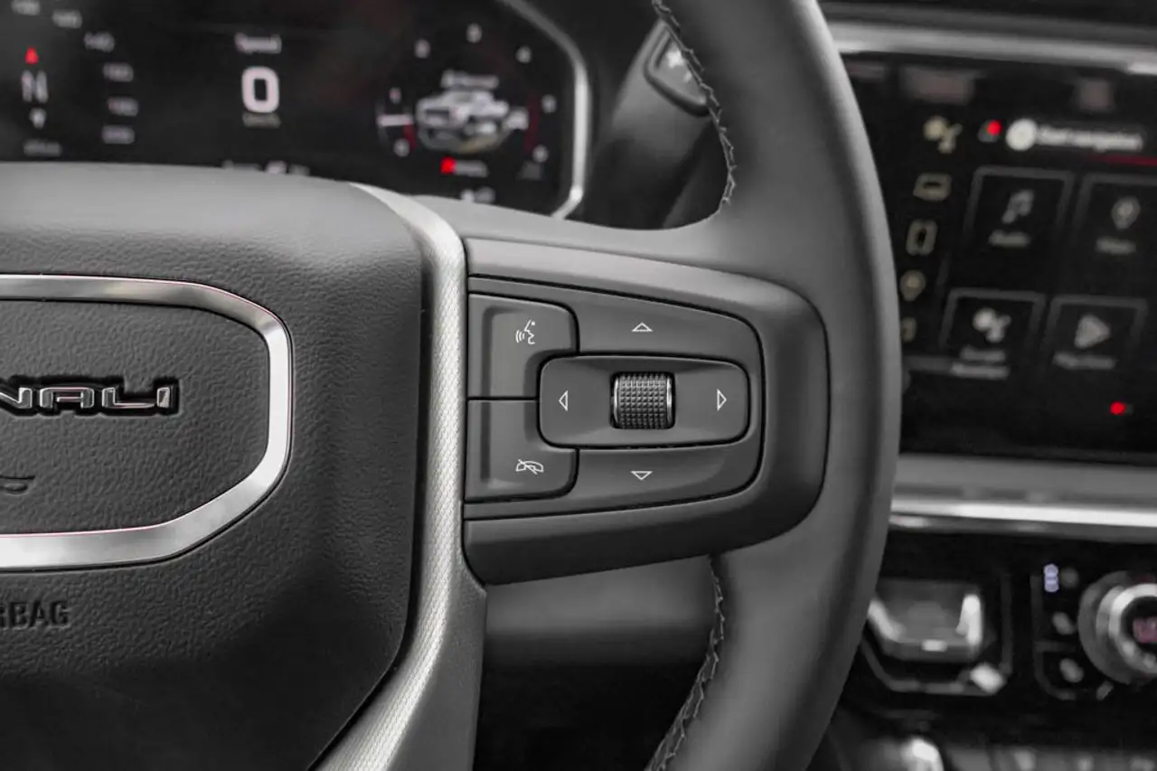 GMC Sierra 3500HD снимка GMC Sierra 3500HD