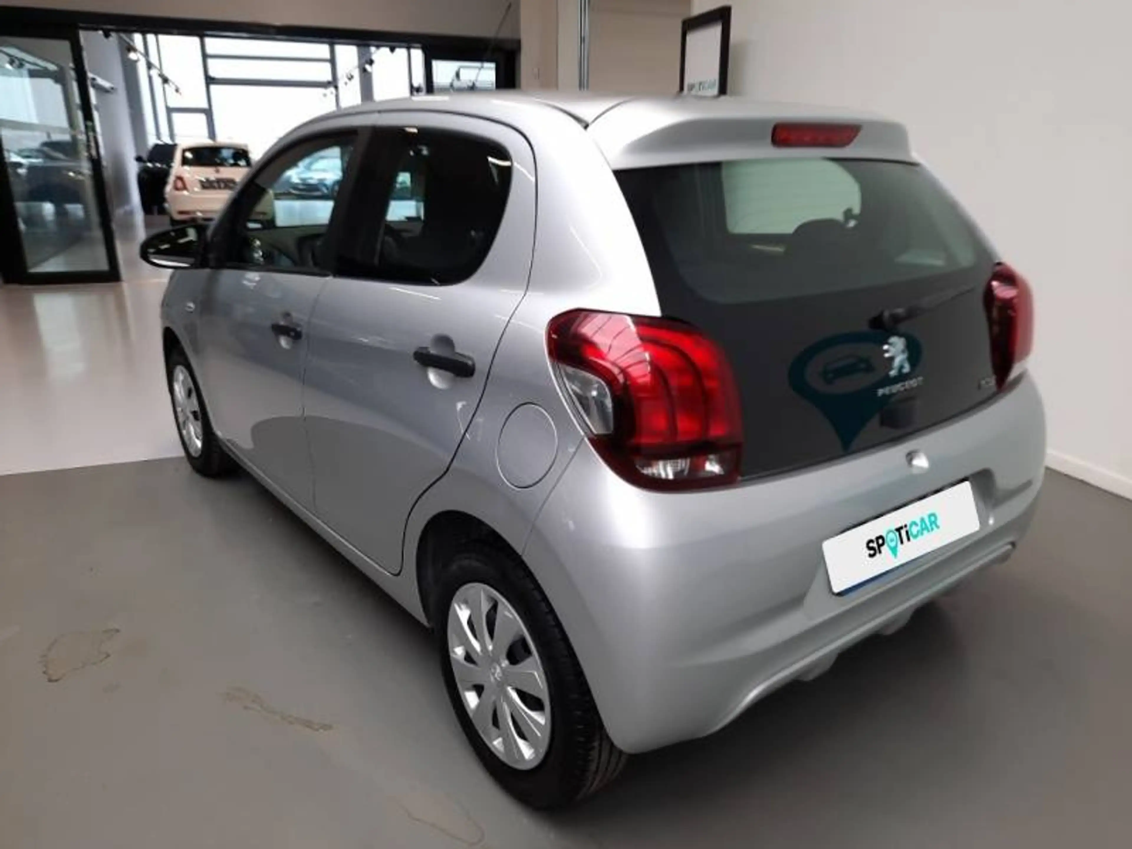 Peugeot 108 1 1.0 VTi 53kW S&S Evap Like — photo 7