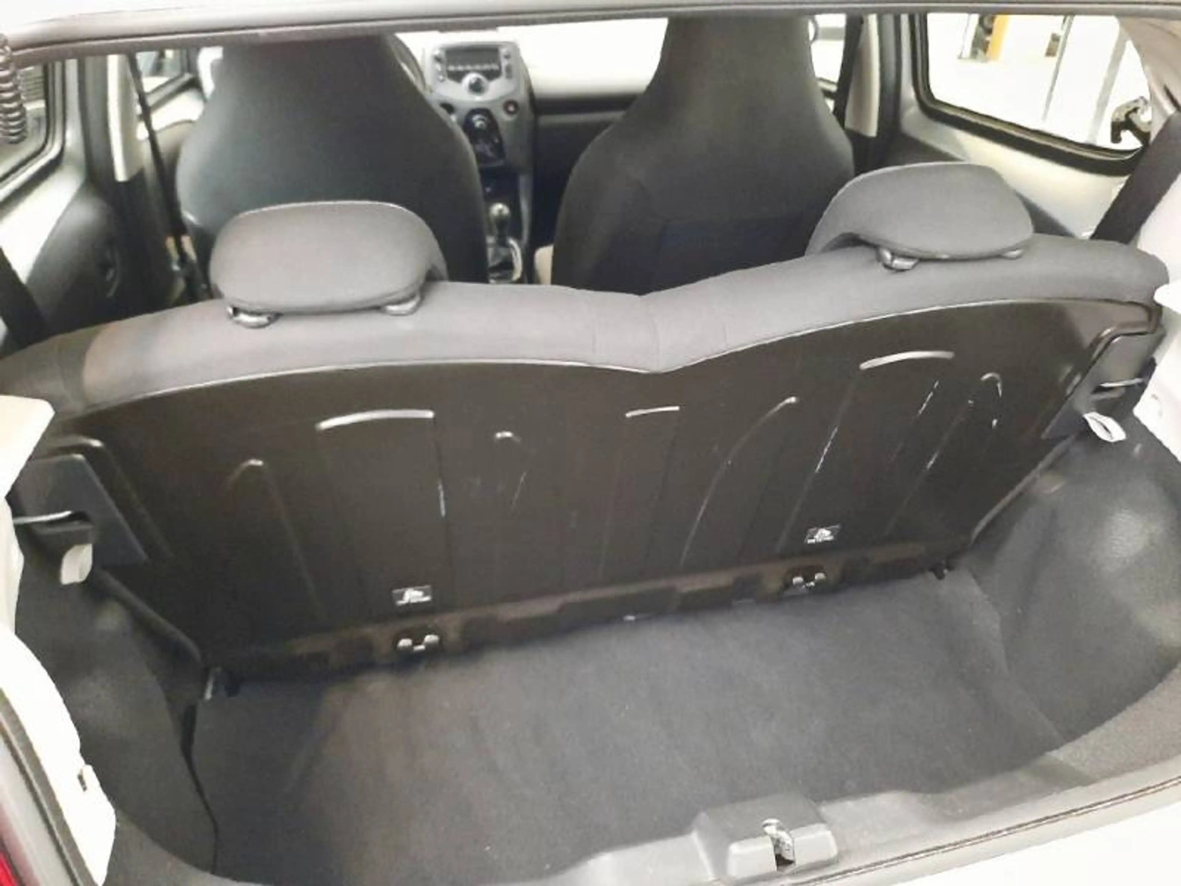 Peugeot 108 1 1.0 VTi 53kW S&S Evap Like — photo 6