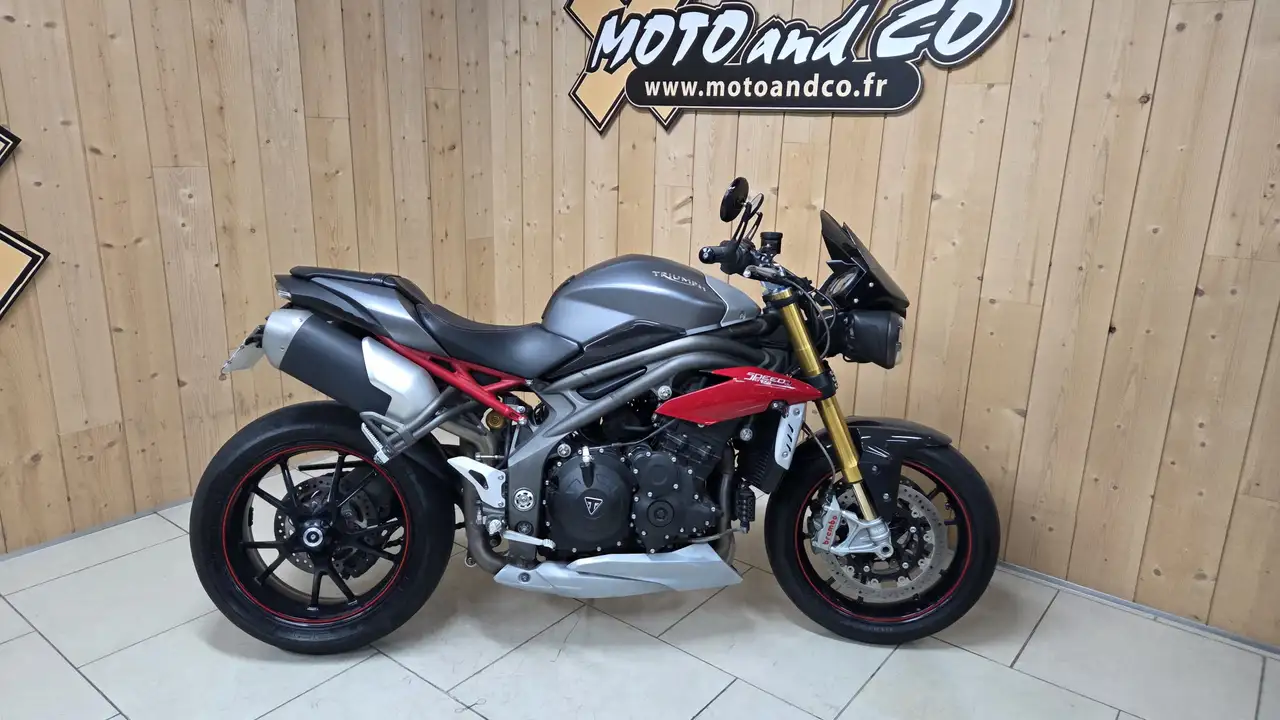 Triumph Speed Triple 1050