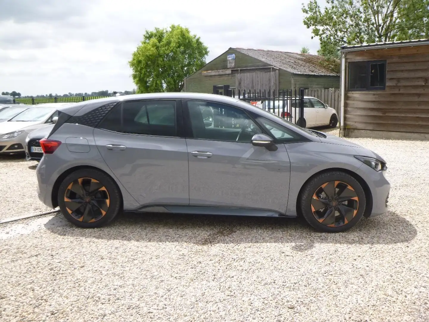 CUPRA Born Copper Edition 62 kWh DEALER DEMO NIEUWE AUTO Grijs - 2