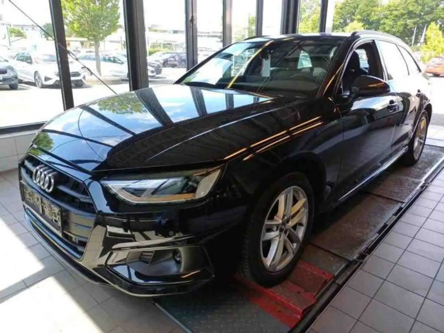Audi A4 40 TDI ADVANCED LEDER AHK eSITZE ACC-TO Zwart - 2