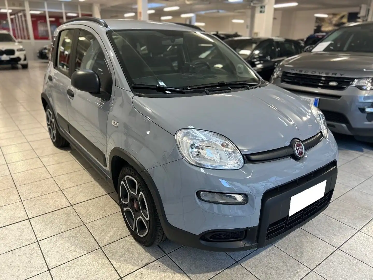 Fiat Panda 1.0 FireFly S&S Hybrid City Life Grau - 2