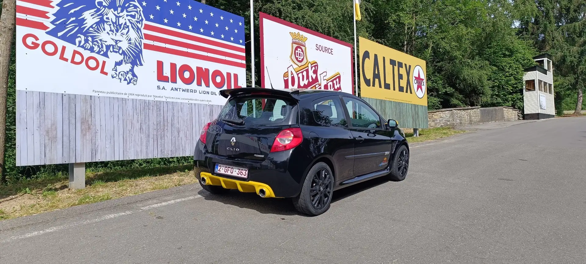 Renault Clio III 2.0 16V 203 Sport Cup - 2