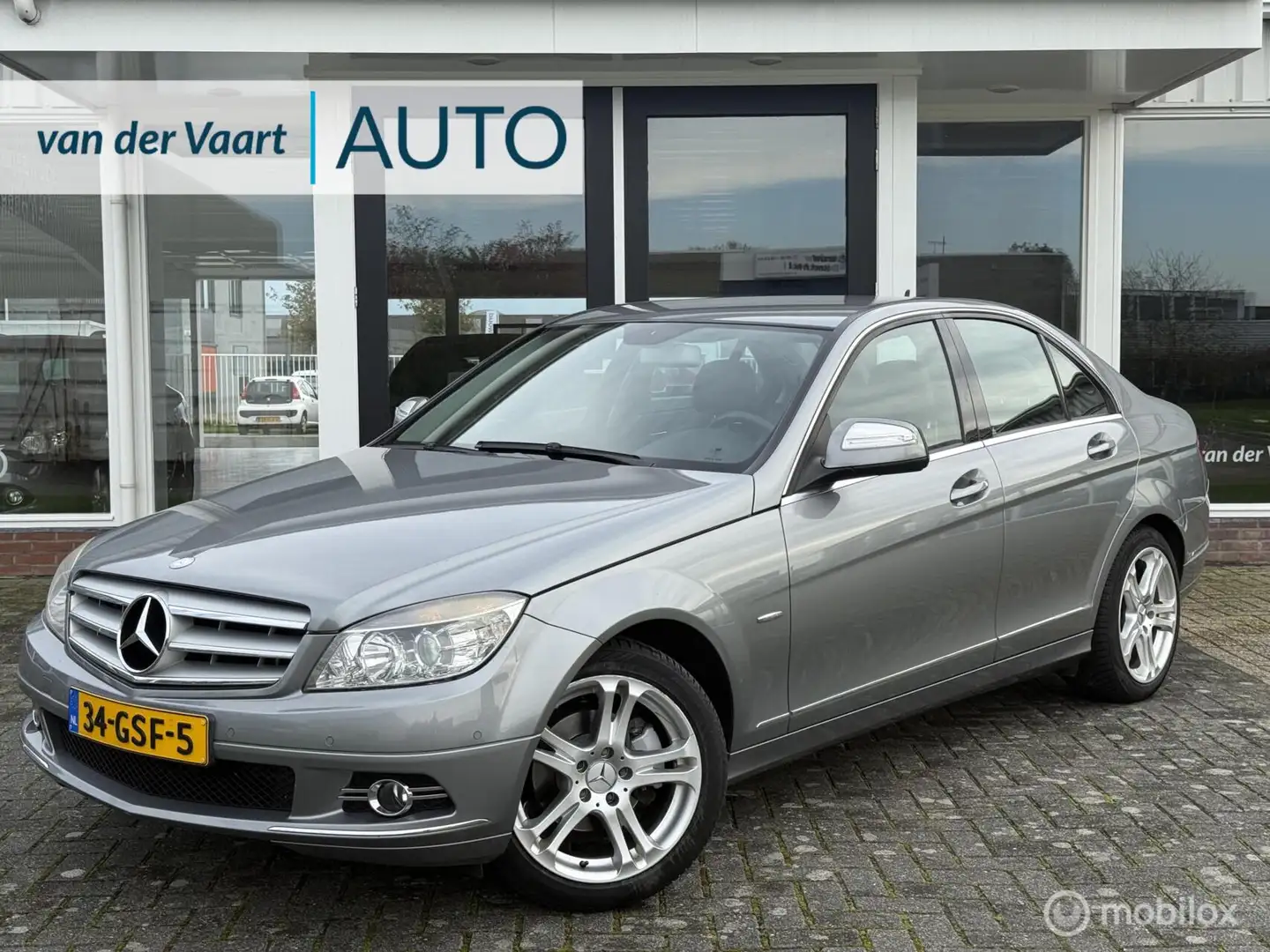 Mercedes-Benz C 180 K Avantgarde / Half leder / Trekhaak Grijs - 1