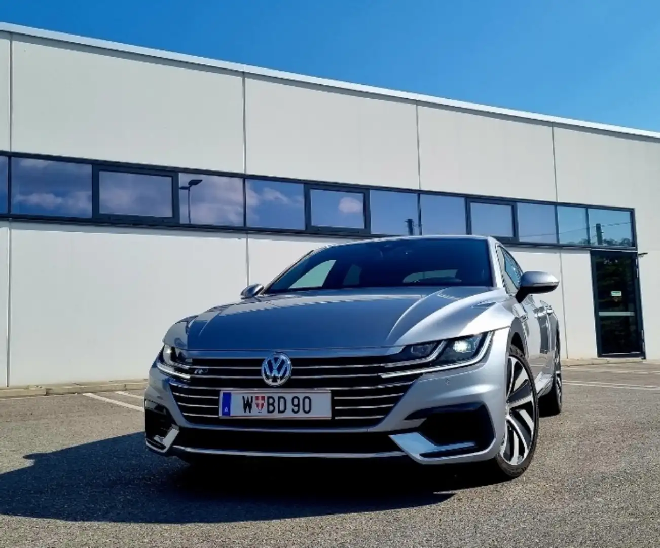 Volkswagen Arteon R-Line 2,0 TDI/Serviceheft/Massage/Großes Service Silber - 1