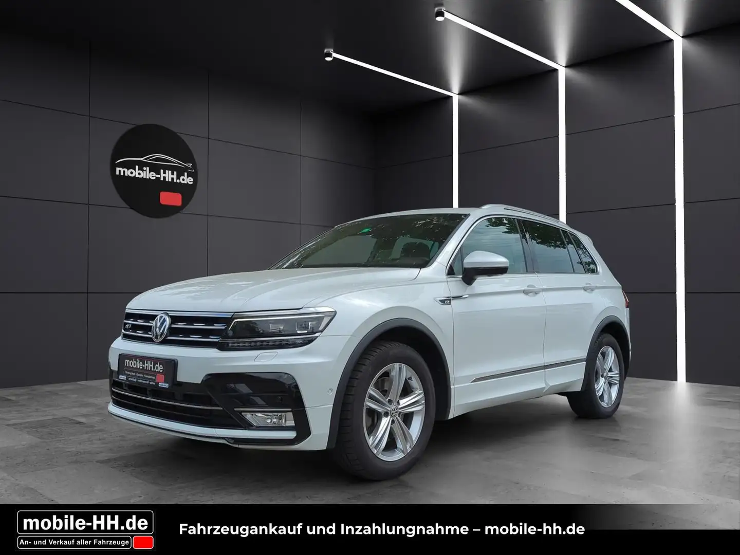 Volkswagen Tiguan *AHK*PANO*KAMERA*LEDER*STHZG*R-LINE* Blanc - 1