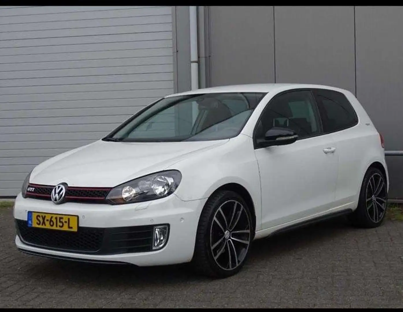Volkswagen Golf 1.4 TSI 122 gti look - 1