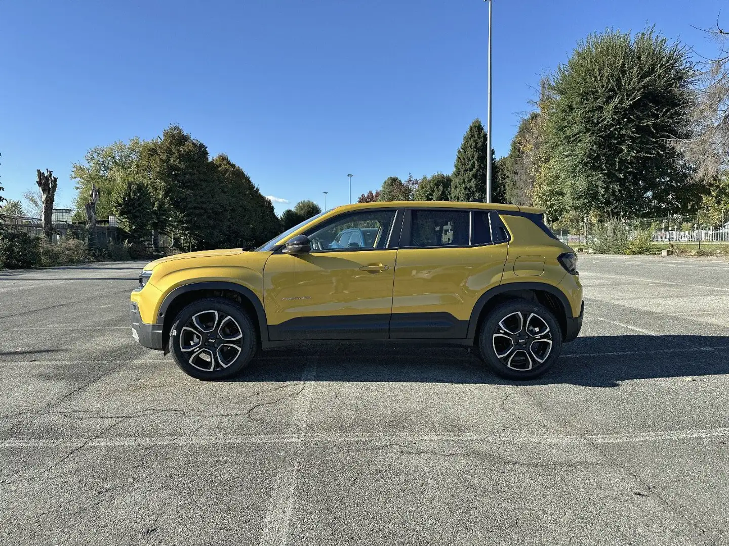 Jeep Avenger 1.2 Turbo Summit Geel - 2