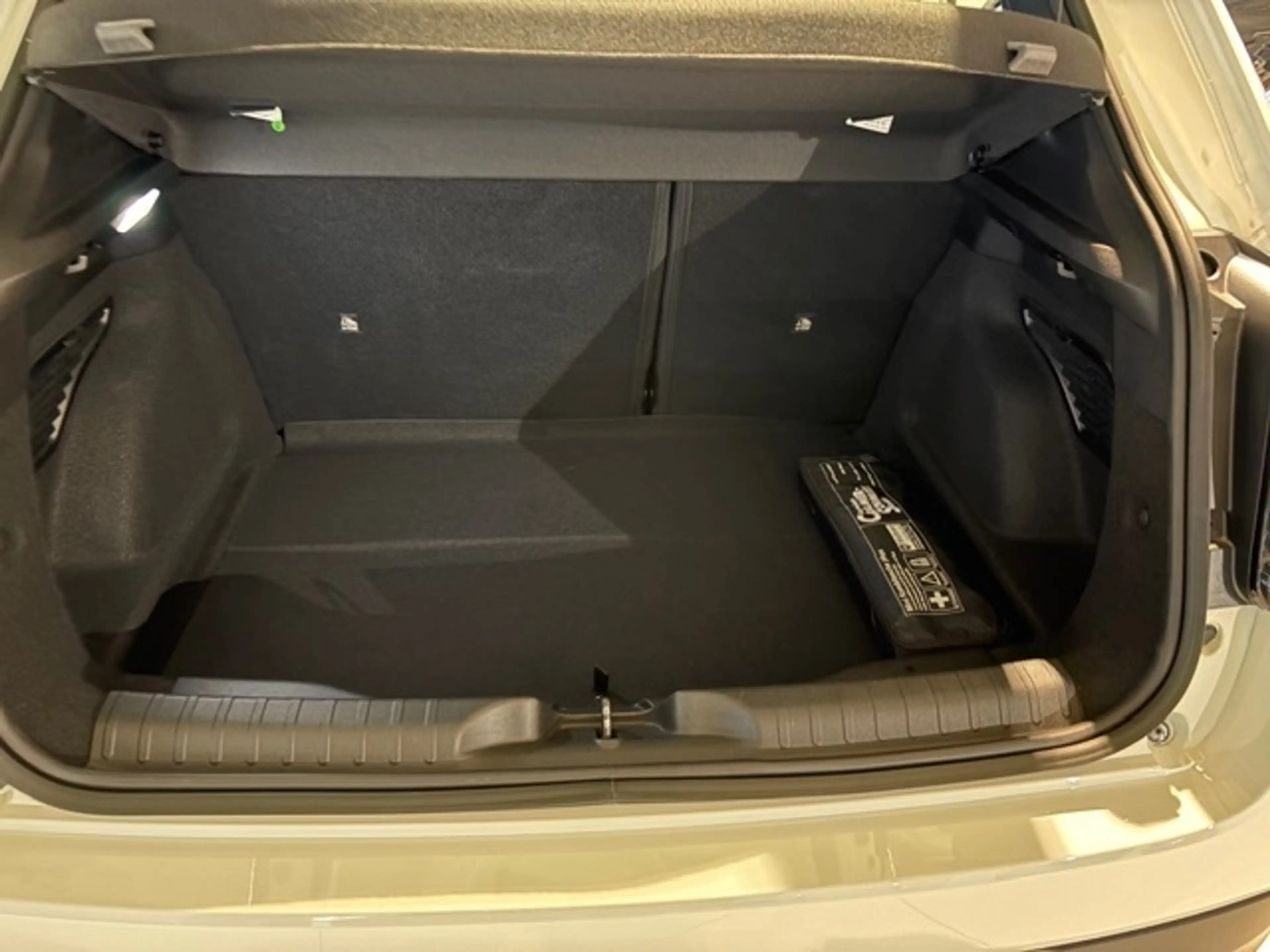 Fiat 600 Hybrid 125 - Jahre Edition — photo 11