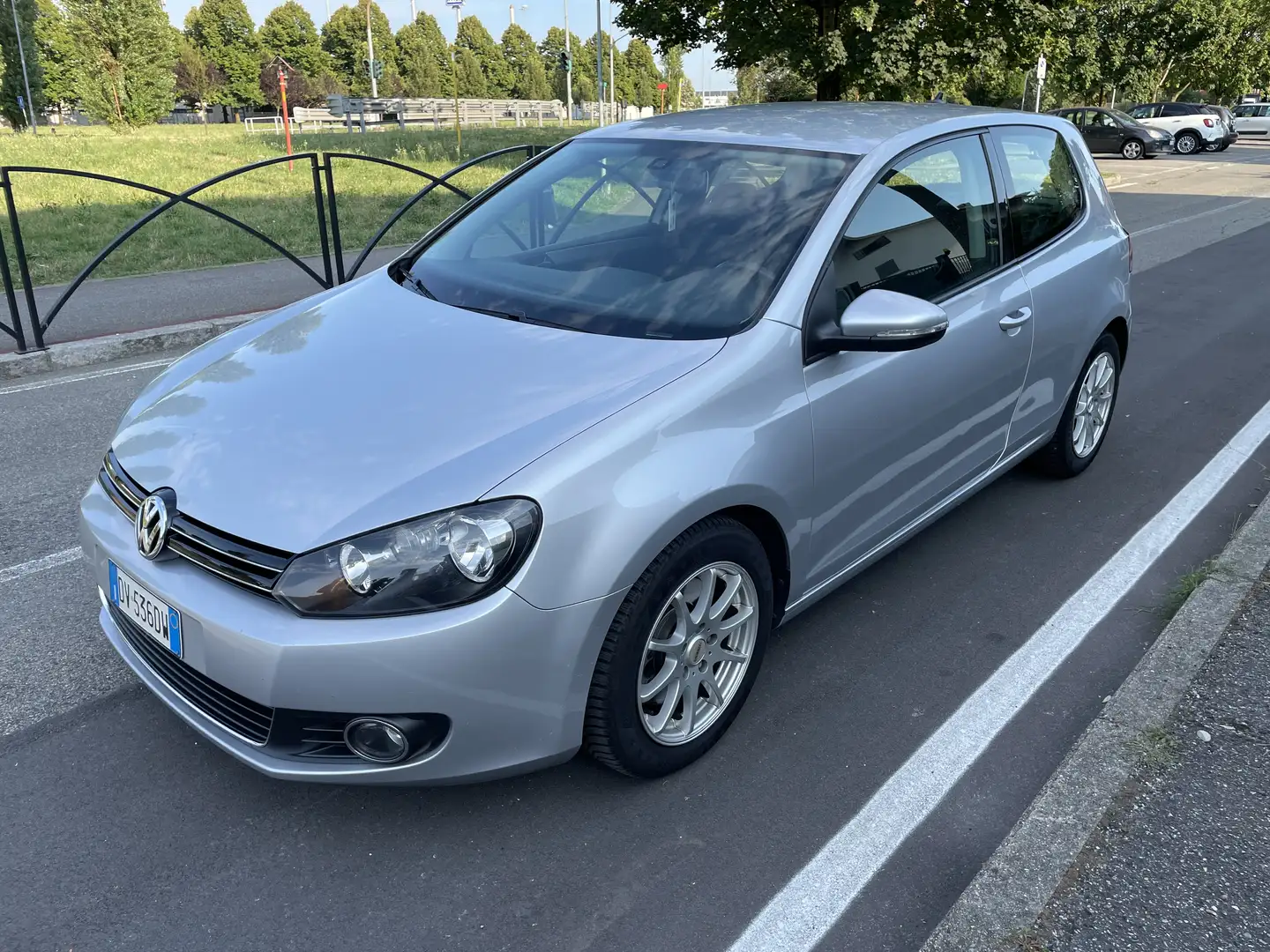 Volkswagen Golf NO EMAIL SOLO CHIAMATE Argintiu - 1
