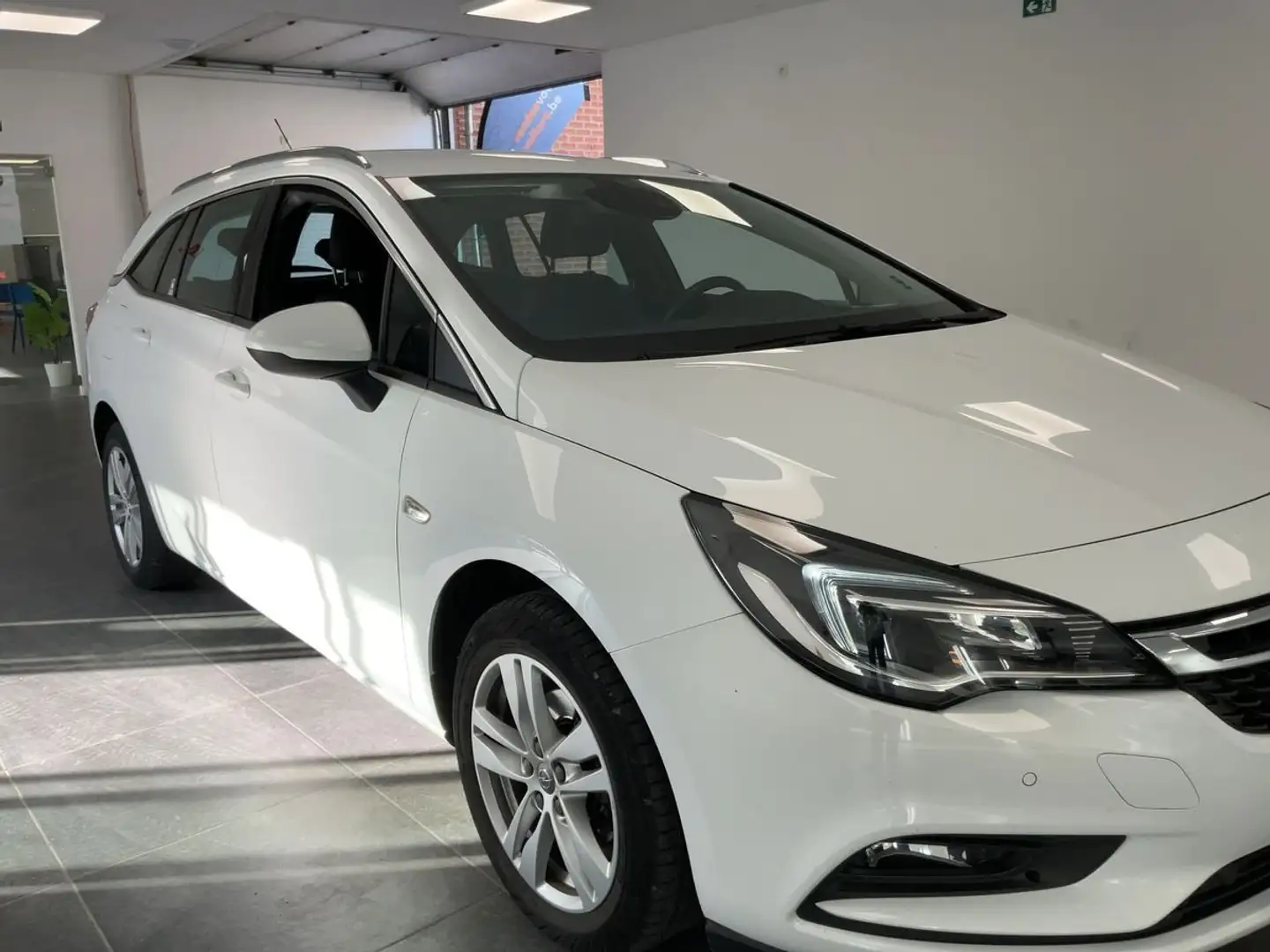 Opel Astra Opel Astra 1.0 Turbo Innovation Start&Stop Blanc - 1