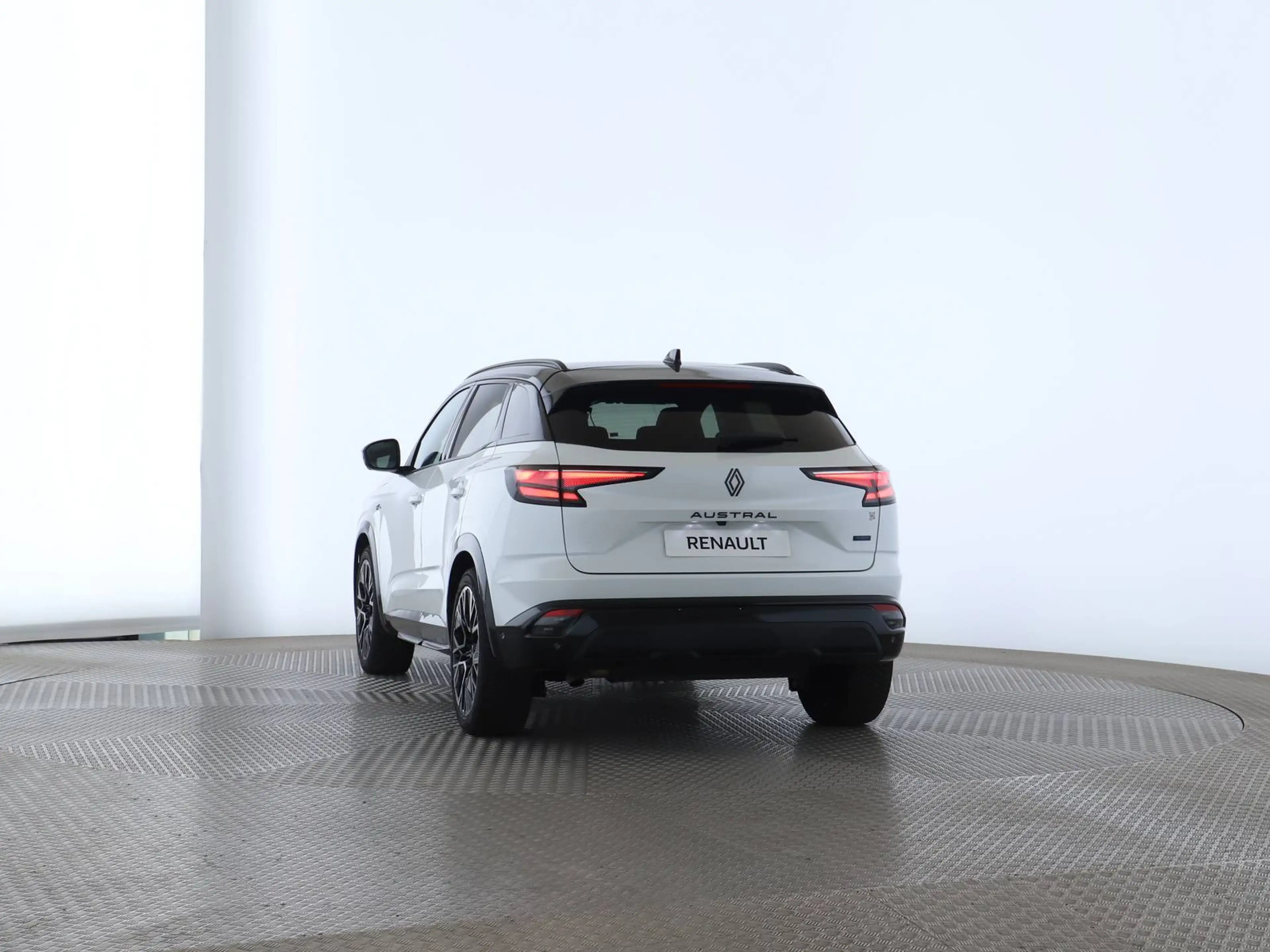Renault Austral Esprit Alpine Full Hybrid 200 Harman/Kardon Solarbay — photo 11