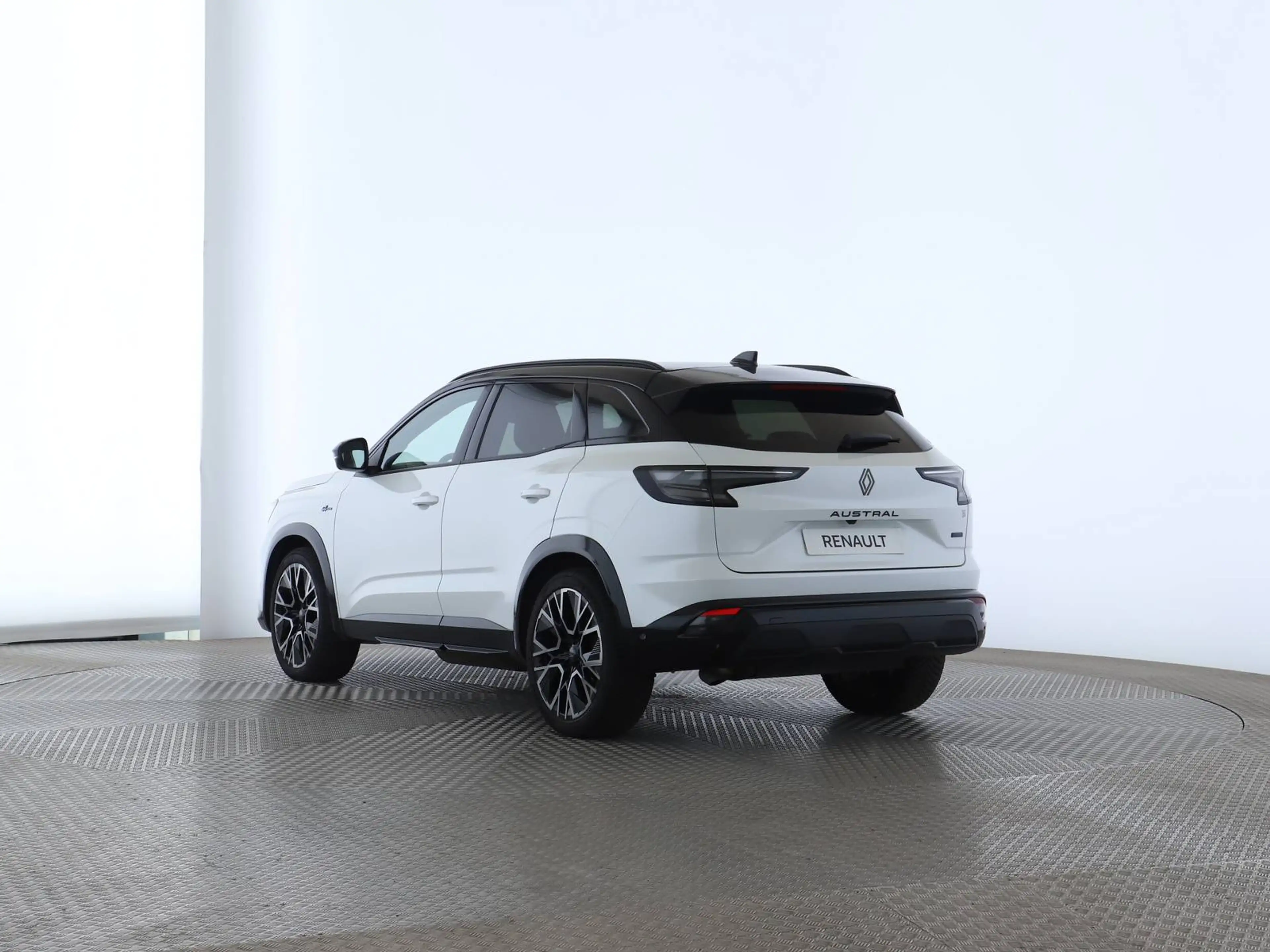 Renault Austral Esprit Alpine Full Hybrid 200 Harman/Kardon Solarbay — photo 10