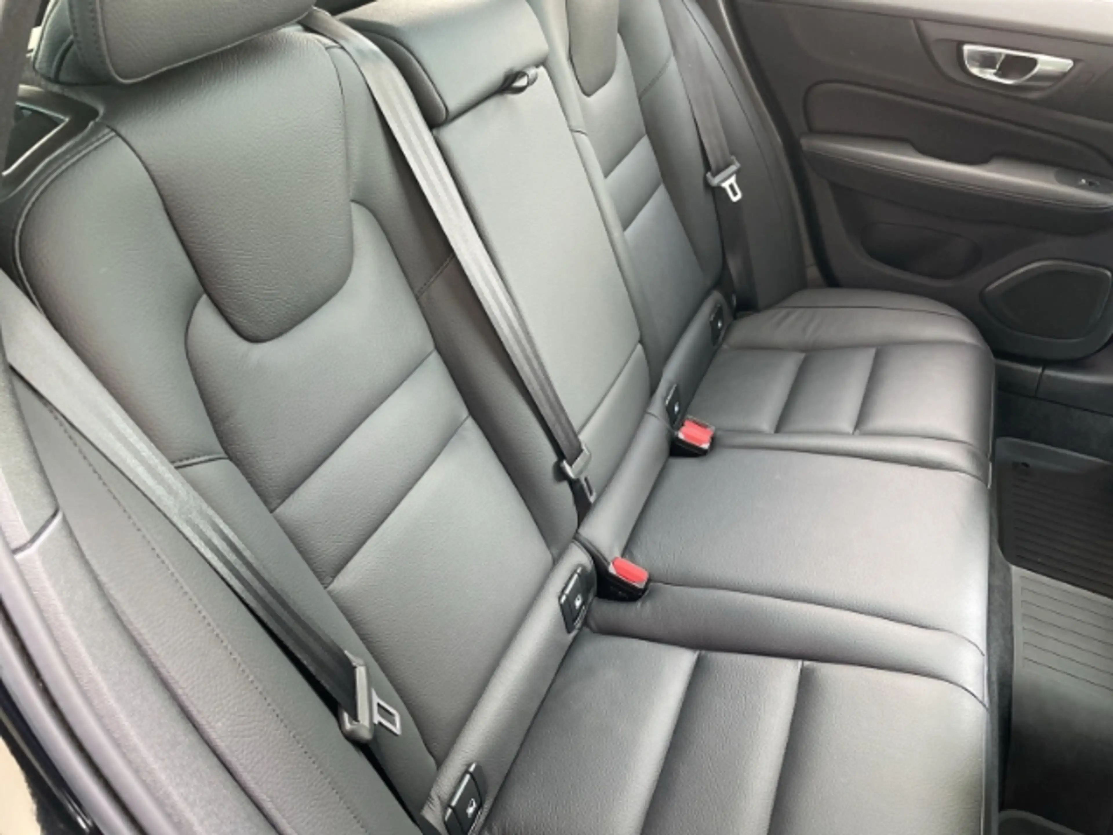 Volvo V60 Cross Country B5 AWD Ultimate Mild-Hybrid Autom. AHK, Rückfahrka — photo 4