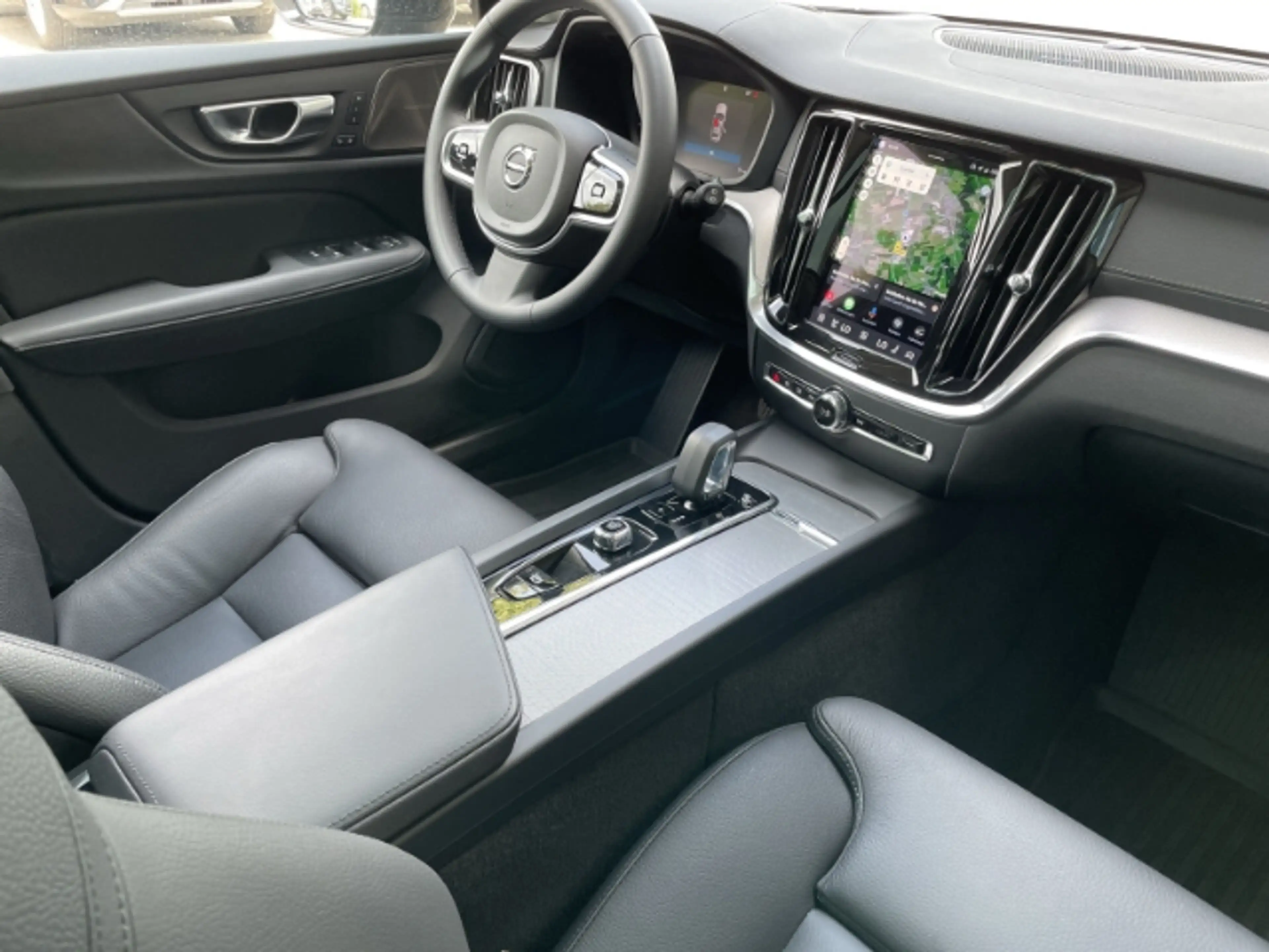 Volvo V60 Cross Country B5 AWD Ultimate Mild-Hybrid Autom. AHK, Rückfahrka — photo 3