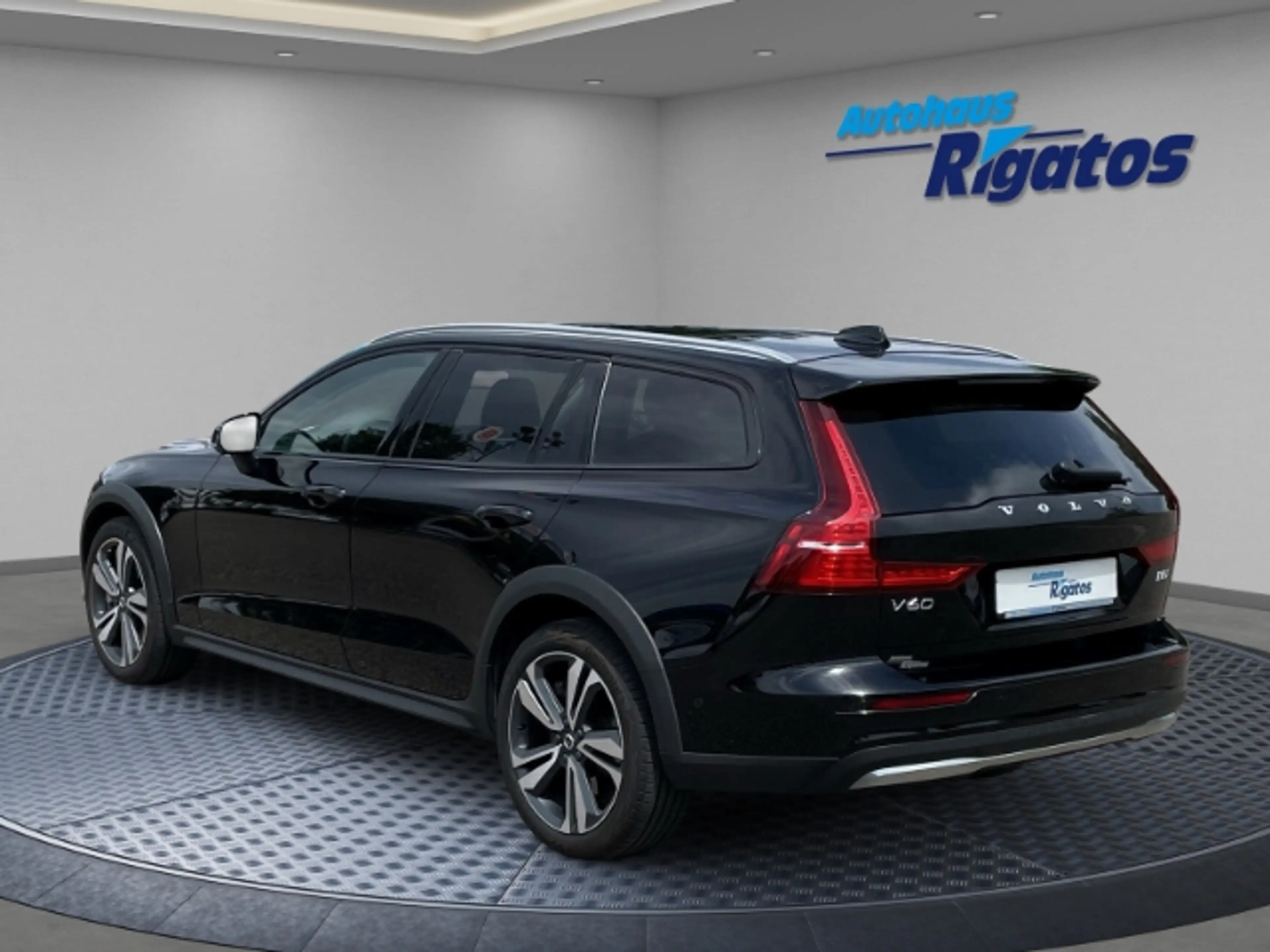 Volvo V60 Cross Country B5 AWD Ultimate Mild-Hybrid Autom. AHK, Rückfahrka — photo 2
