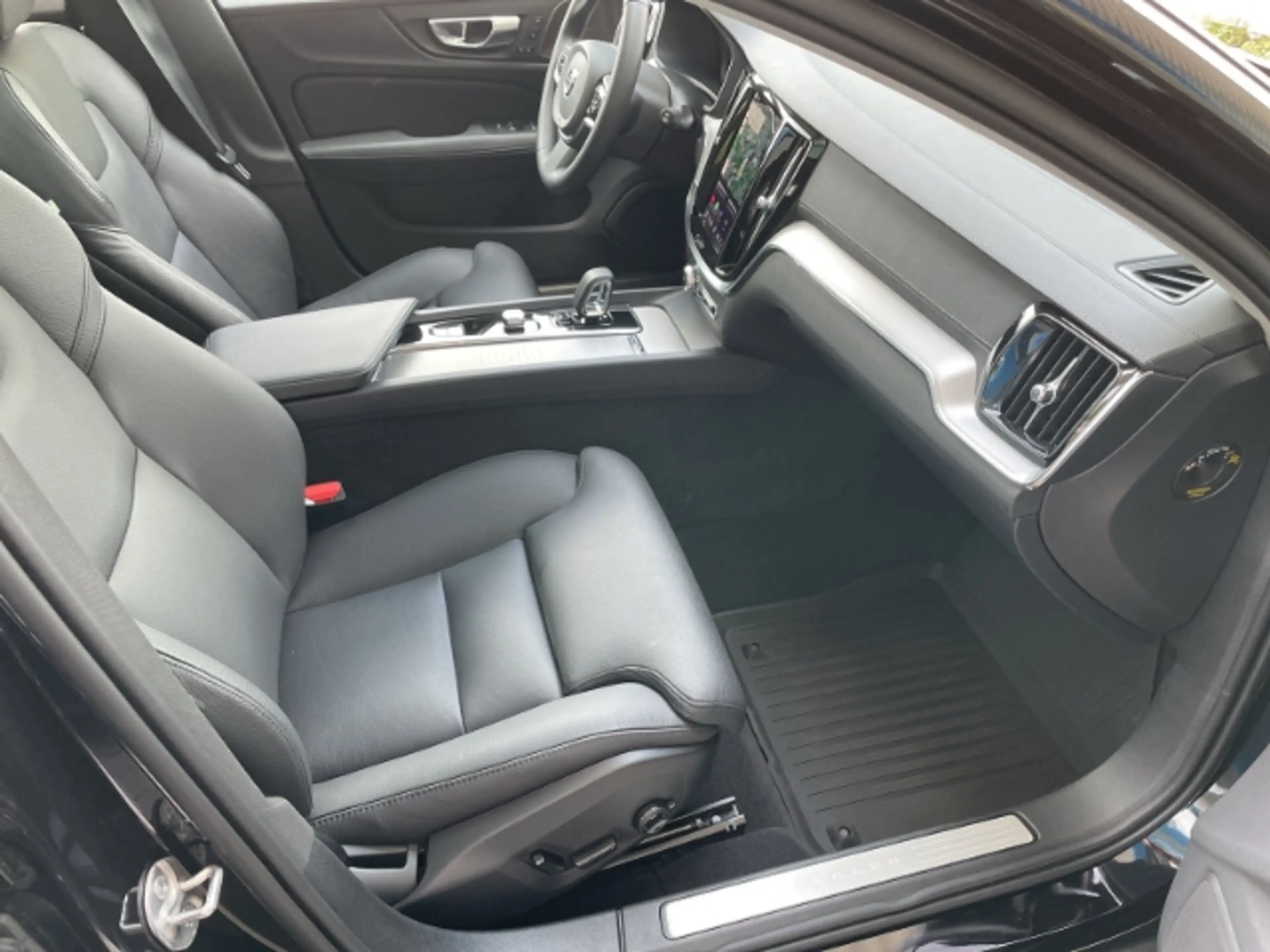 Volvo V60 Cross Country B5 AWD Ultimate Mild-Hybrid Autom. AHK, Rückfahrka — photo 5