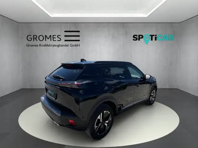 Peugeot 2008 view 3