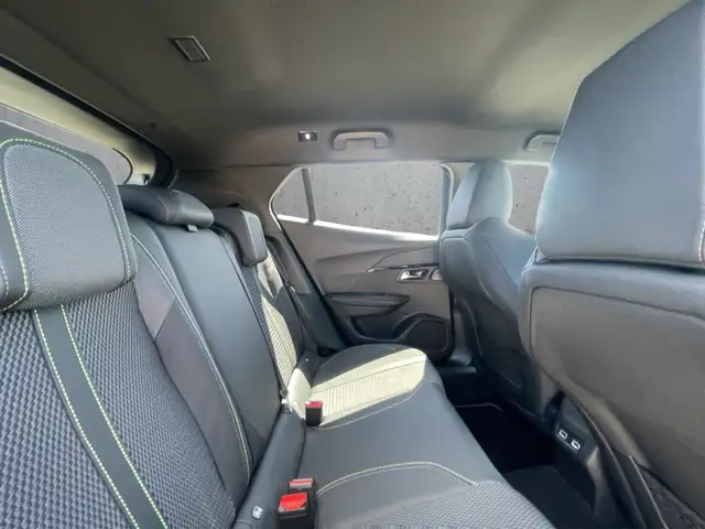 Peugeot 2008 view 14
