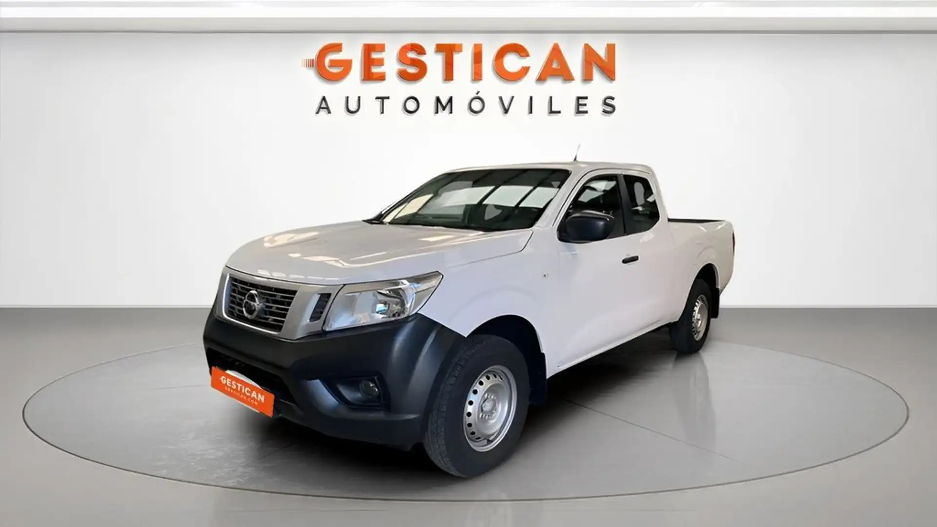 Nissan Navara 2.5 dCi 144CV FE King Cab 4X4 Blanc - 1