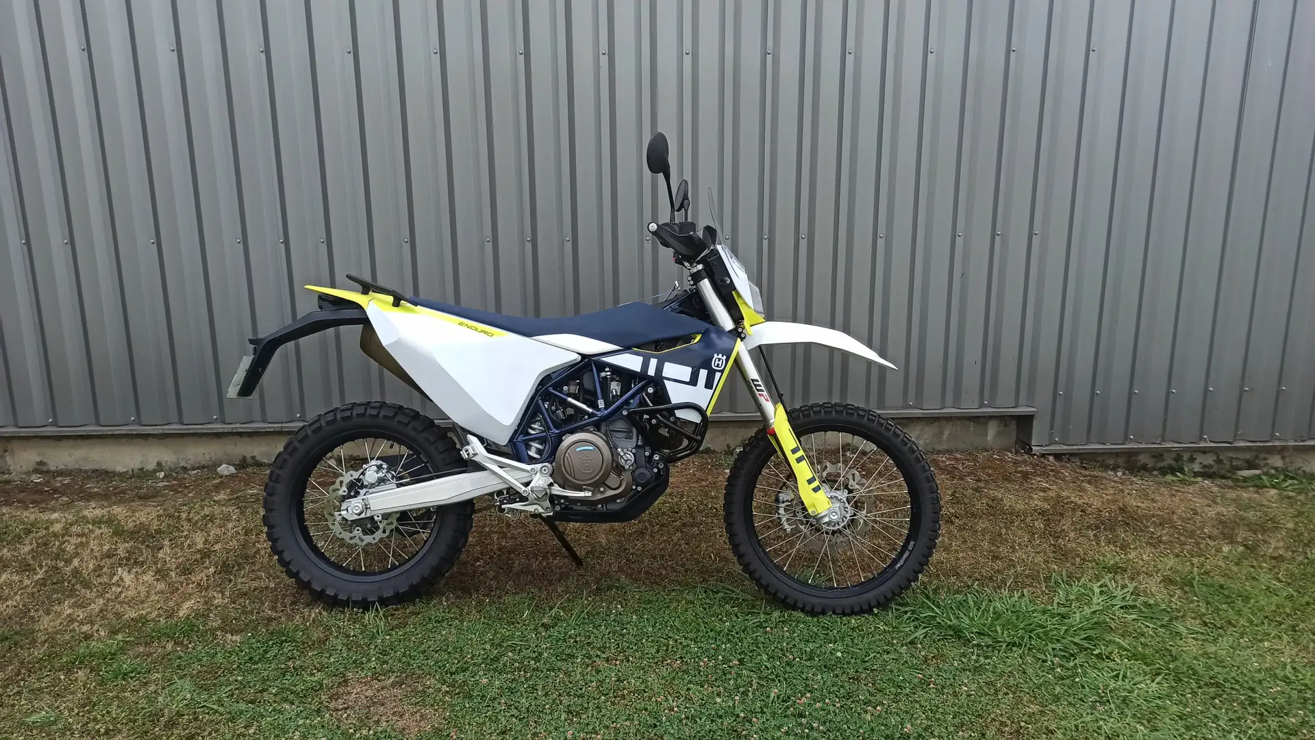 Husqvarna 701 Enduro Blanc - 2
