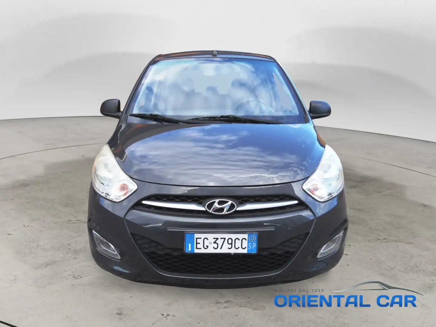 Hyundai i10 i10 1.1 12V Comfort MOLTO BELLA TAGLIANDATA Grigio - 2