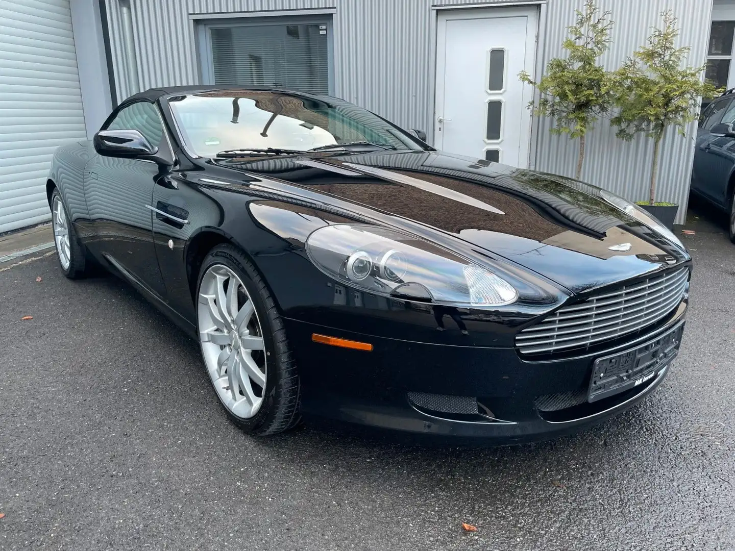 Aston Martin DB9 Volante 5.9 PDC SHZ 19" nur 34000 km ! Czarny - 1