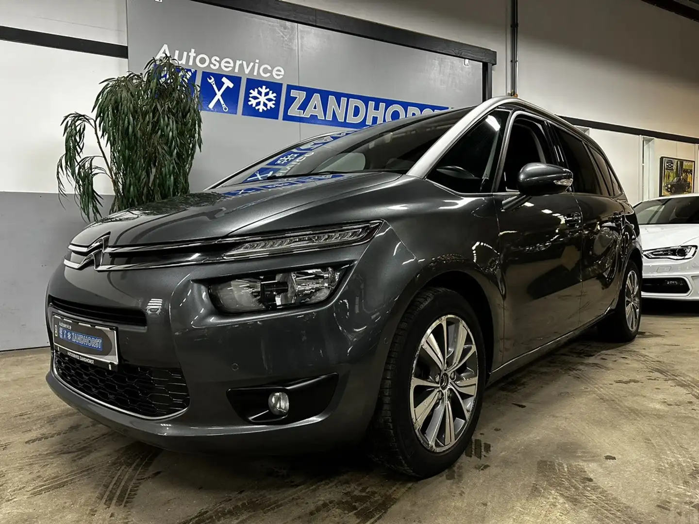 Citroen Grand C4 Picasso 1.2 PureTech Intensive Grey - 1