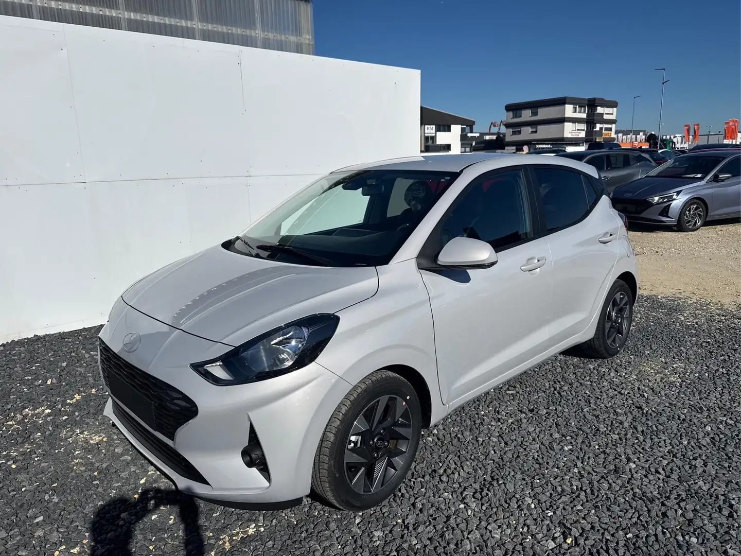Hyundai i10 STYLE AUT KLIMAAUTOMATIK NAVI SHZ RFK TEMPOMAT ... Grau - 1