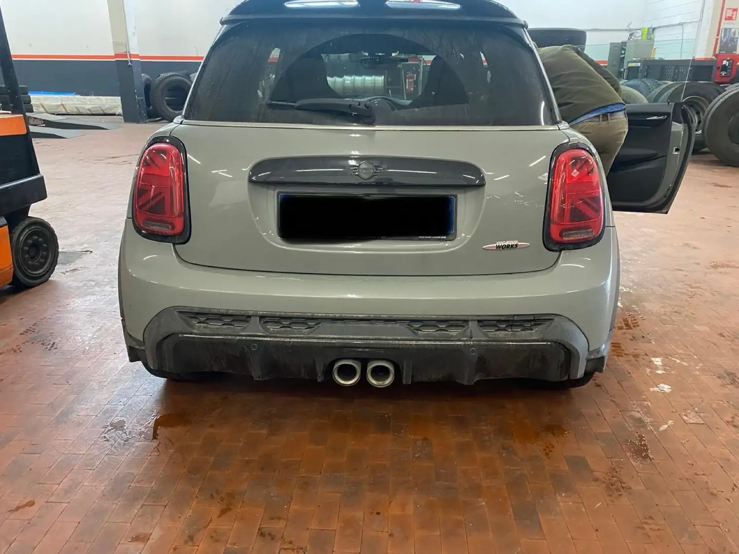 MINI John Cooper Works 3p 2.0 JCW Essential auto - 2