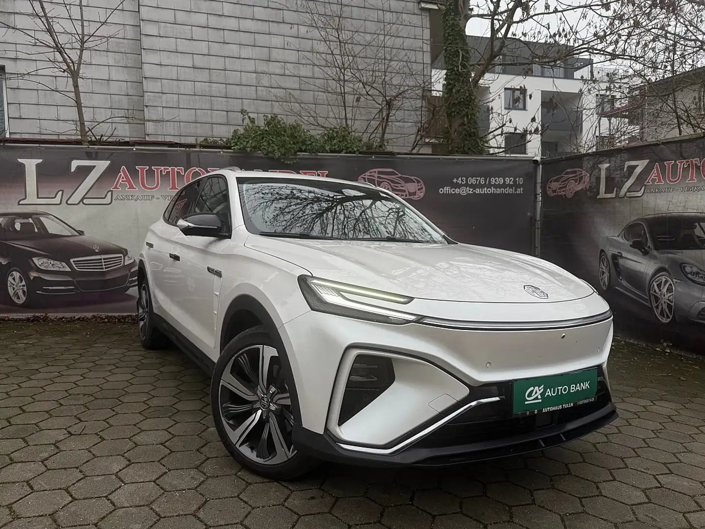 MG Marvel R Electric 70 kWh Performance Allrad I PANO I BOS... Weiß - 1
