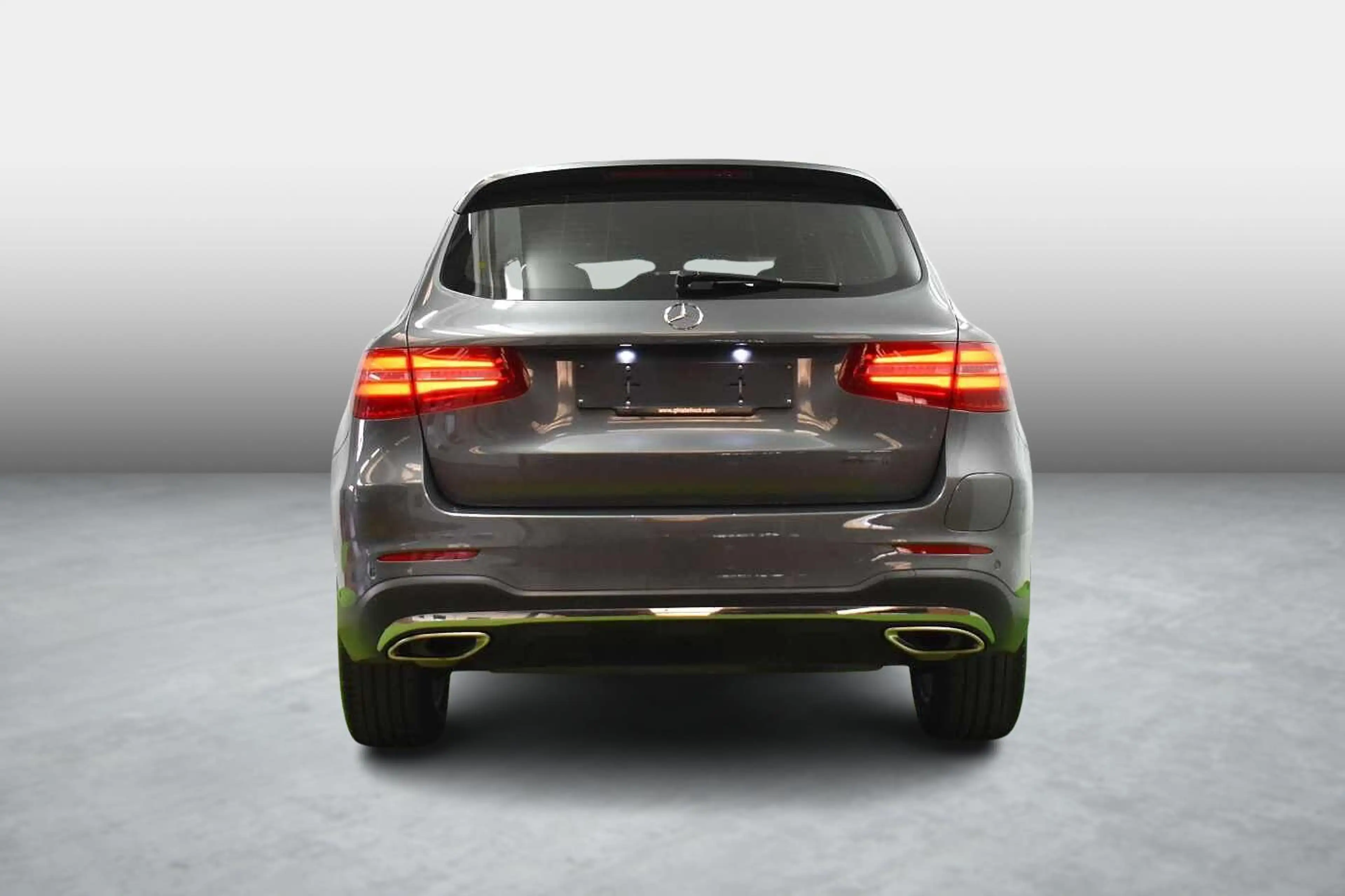 Mercedes-Benz GLC 350 e 4MATIC Off-Roader — photo 3