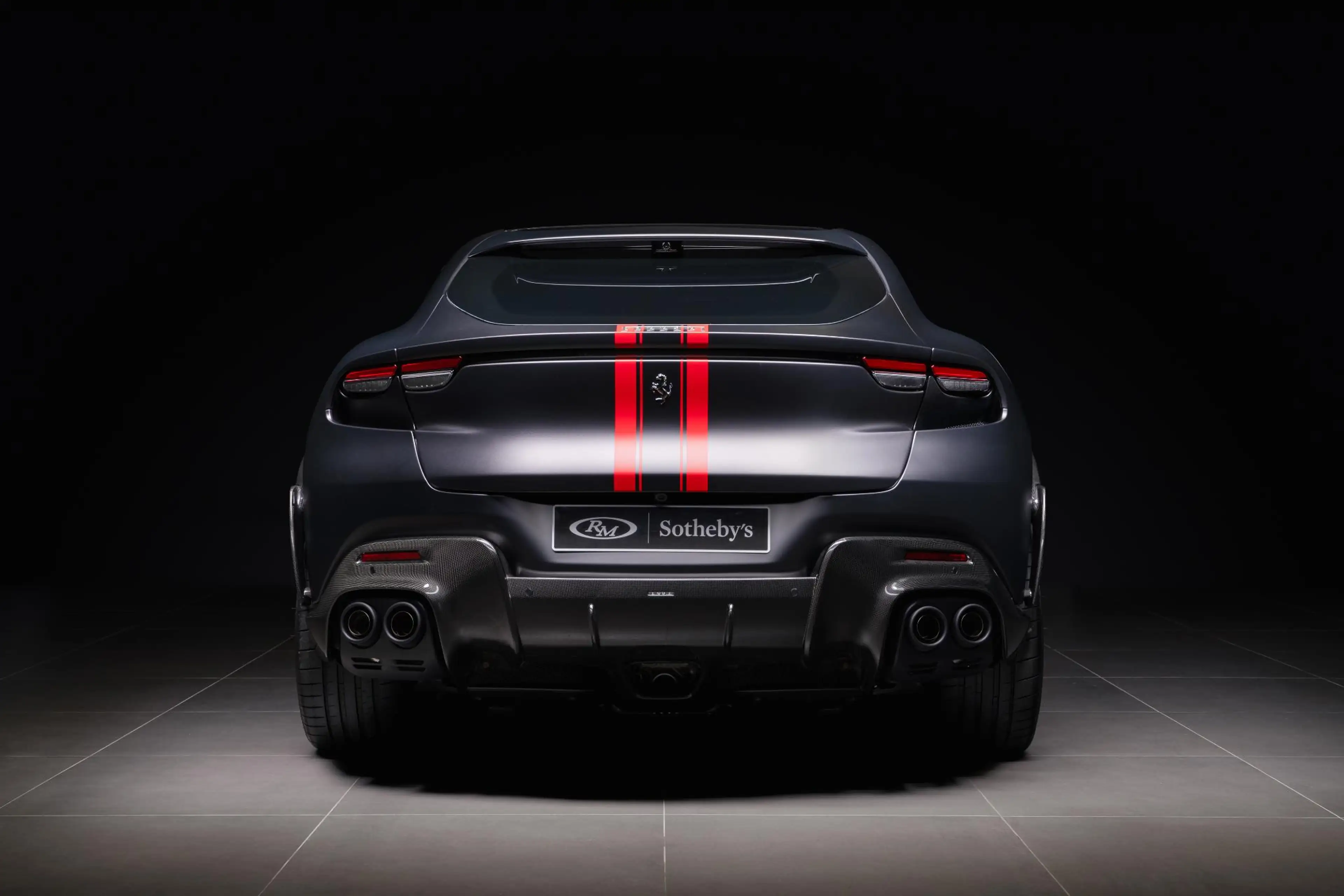 Ferrari Purosangue 6.5 V12 Tailor Made — photo 8