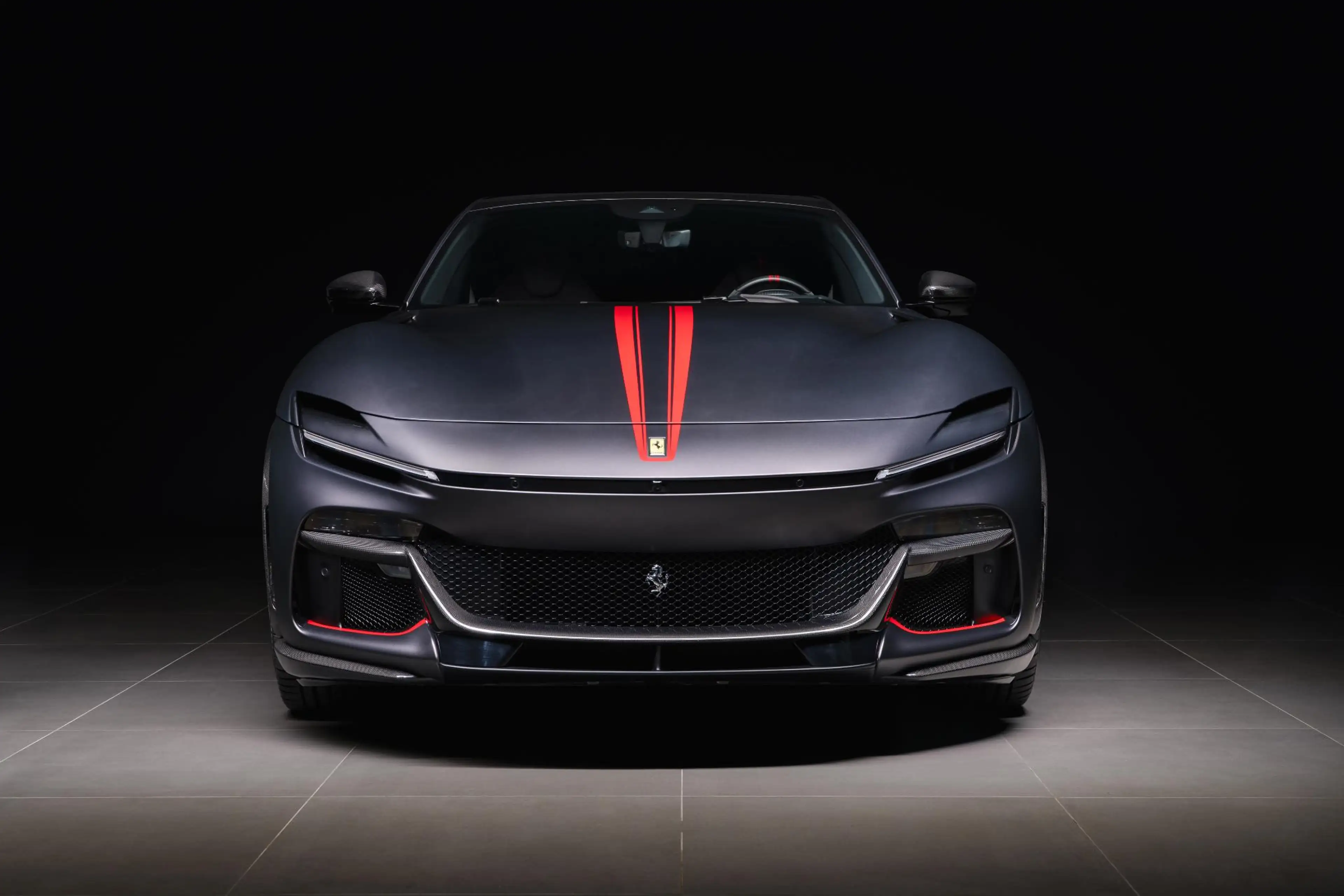 Ferrari Purosangue 6.5 V12 Tailor Made — photo 7