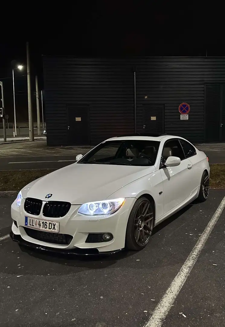 BMW 335 335i Coupé - 1