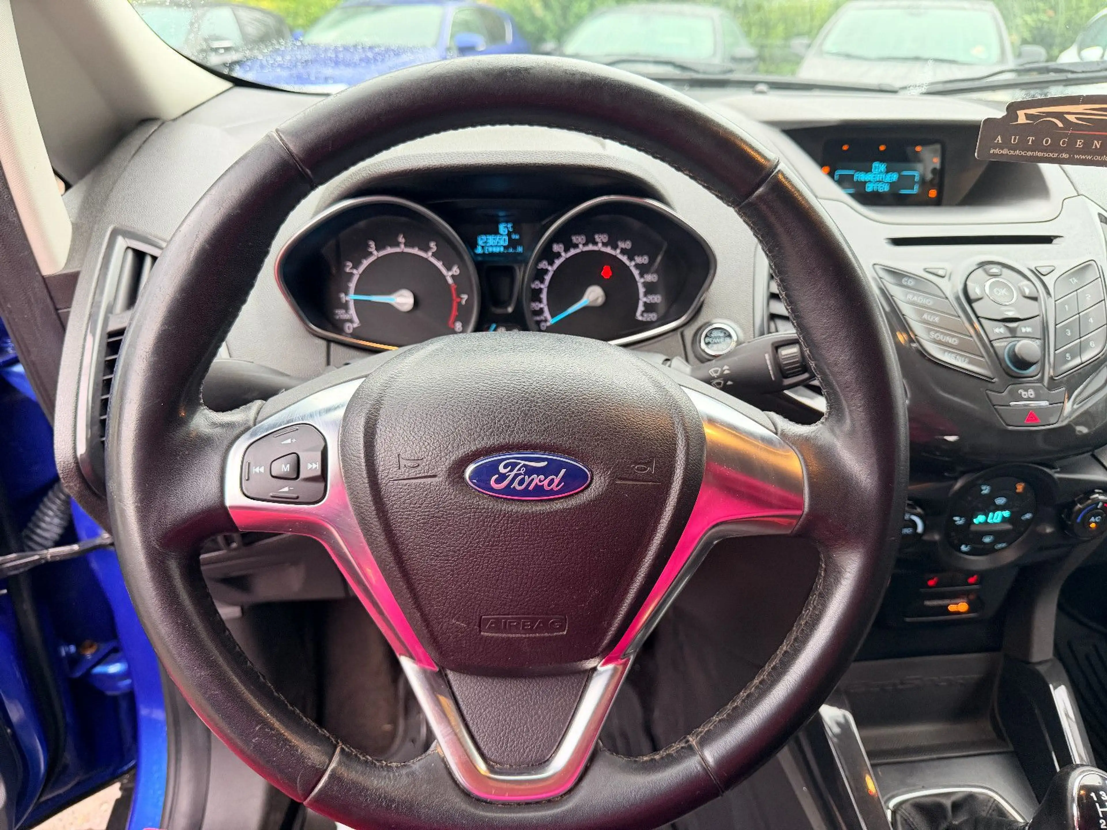 Ford EcoSport 1.0 EcoBoost Titanium Klimaaut SHZG PDC — photo 12