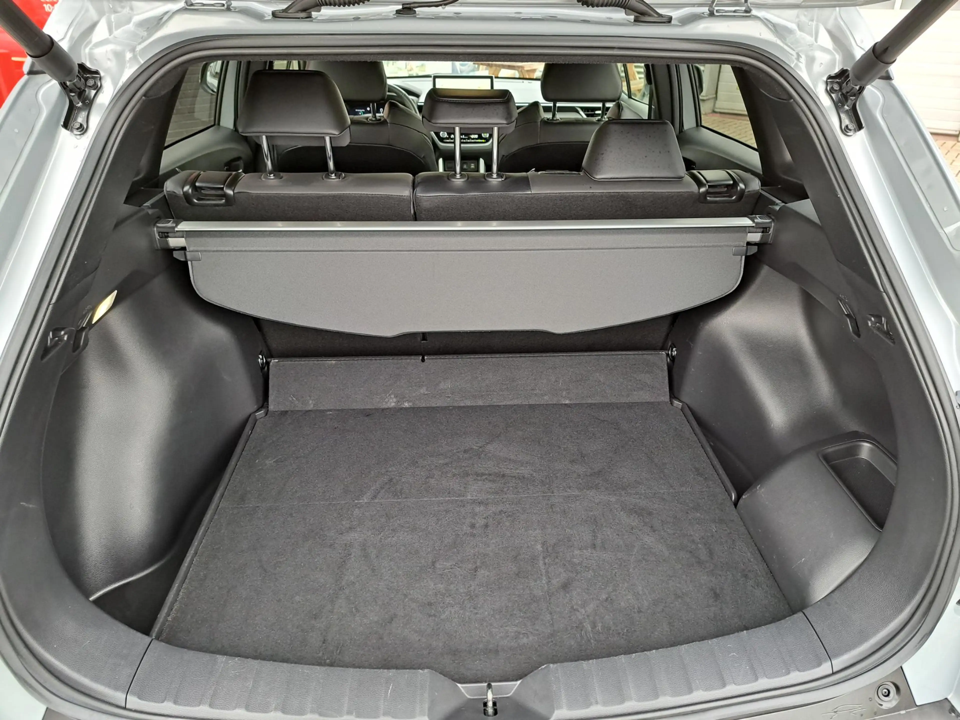 Toyota Corolla Cross 2.0 HYBRID 184PK FIRST-EDITION BLIND-SPOT EL-ACHTE — photo 7