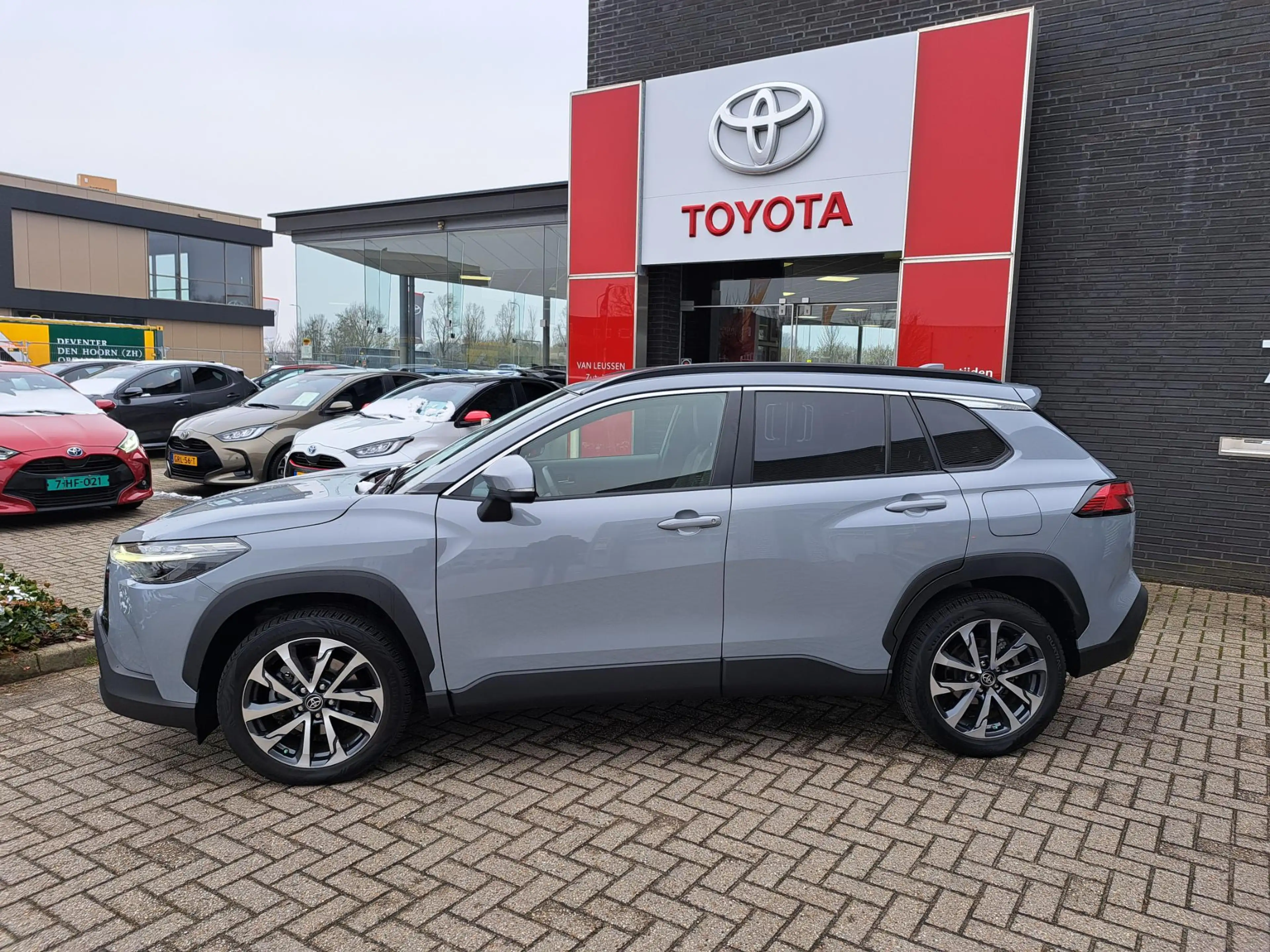 Toyota Corolla Cross 2.0 HYBRID 184PK FIRST-EDITION BLIND-SPOT EL-ACHTE — photo 6