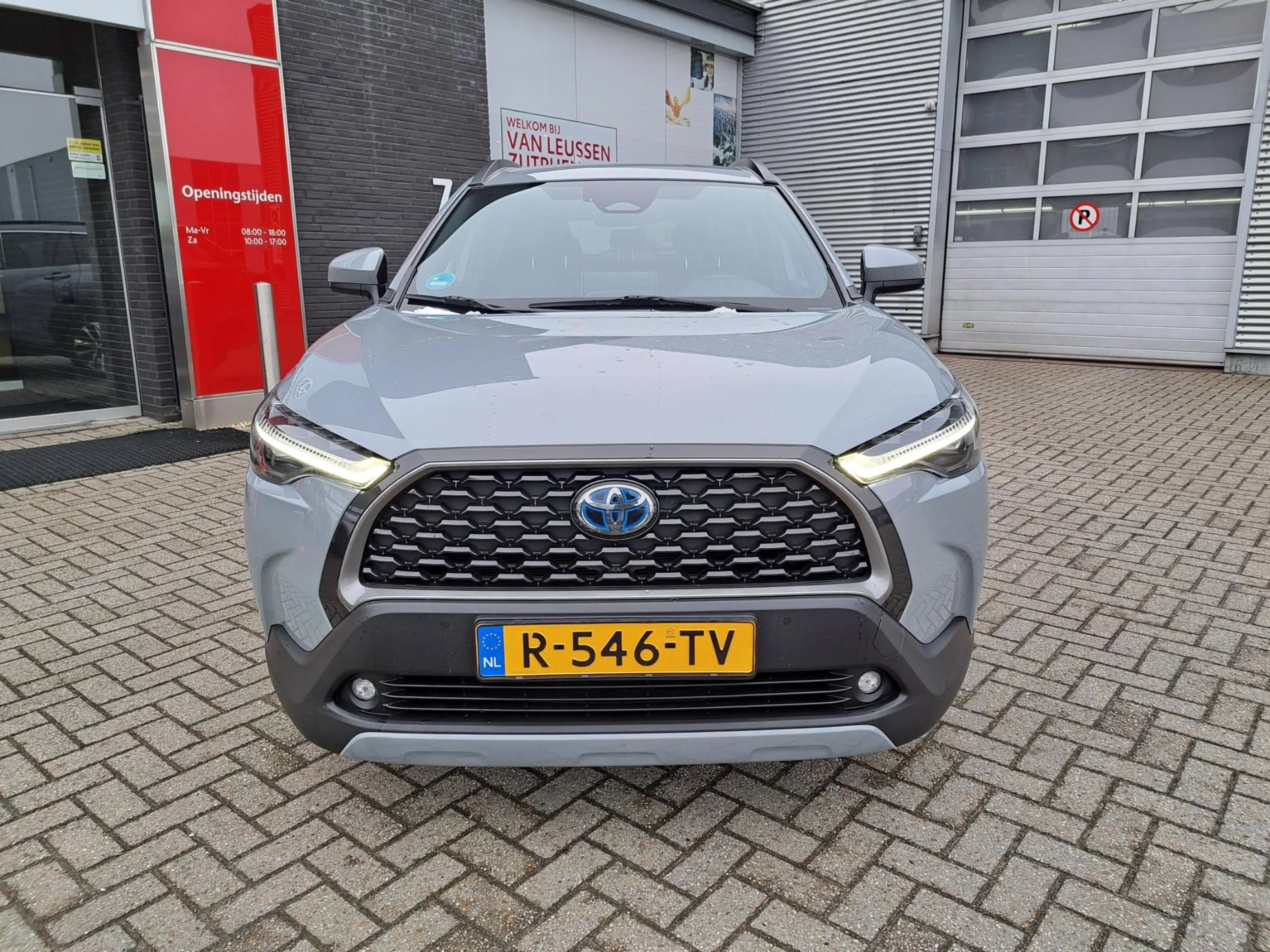 Toyota Corolla Cross 2.0 HYBRID 184PK FIRST-EDITION BLIND-SPOT EL-ACHTE — photo 2