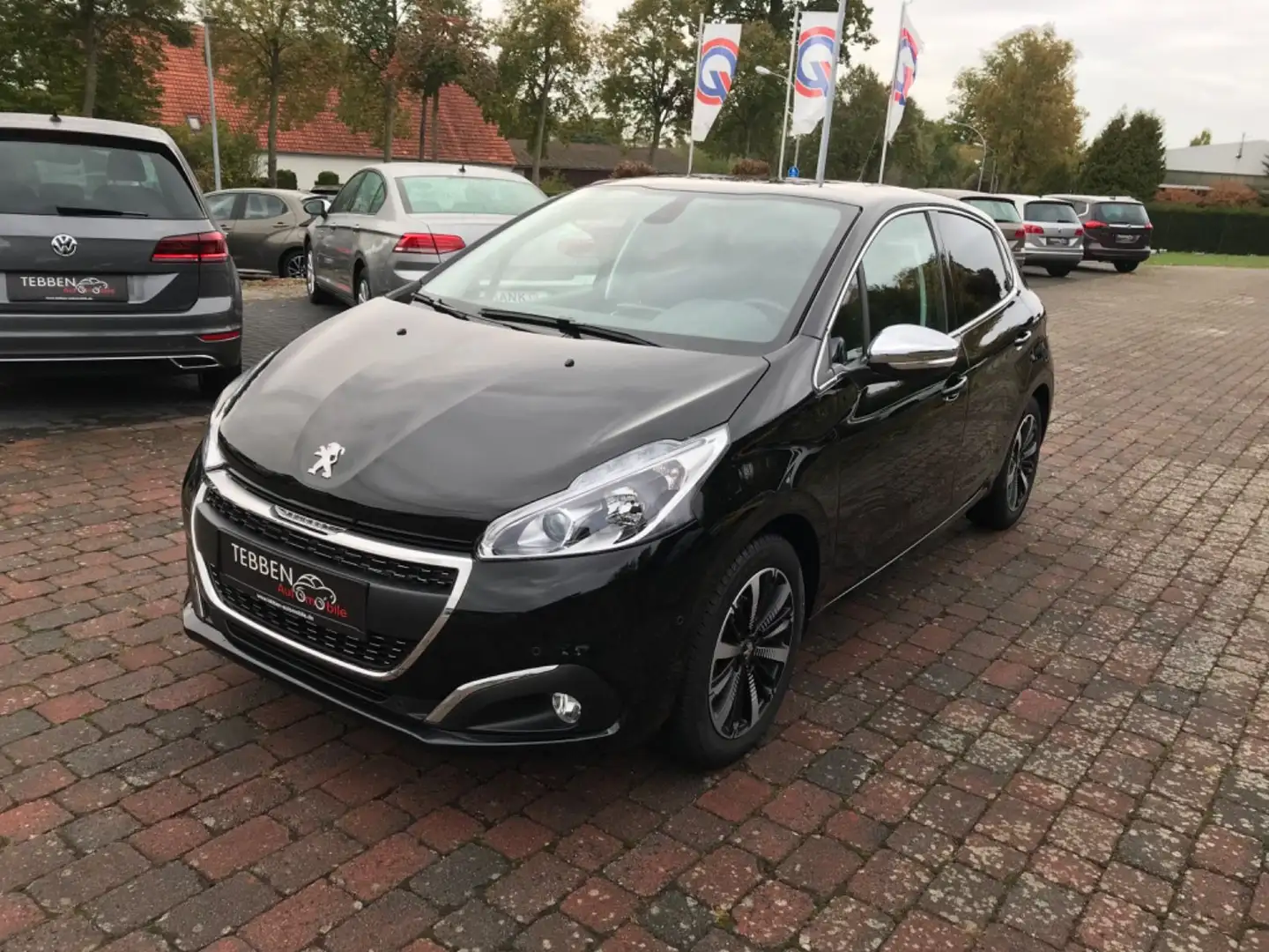 Peugeot 208 Allure*Kamera*'Sitzhz*Tempomat* Noir - 1