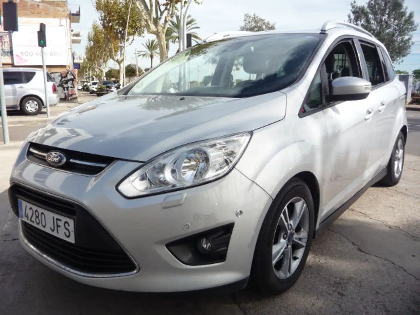 Ford Grand C-Max 1.6TDCi Auto-Start-Stop Titanium Argent - 1
