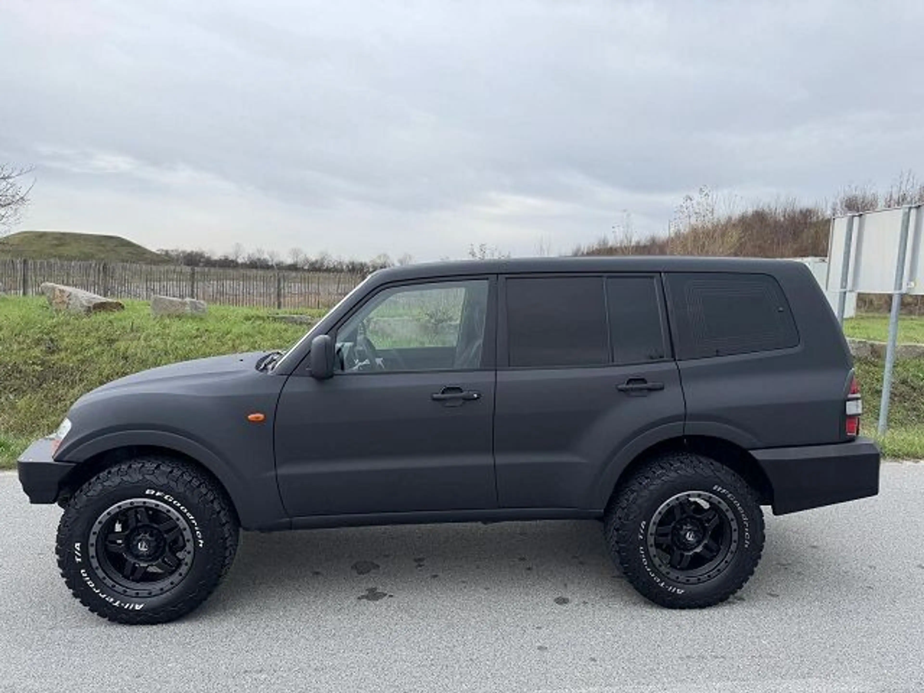 Mitsubishi Pajero 3,2 DI-D – 7-Sitzer - OFFROAD + WINCH TÜV — photo 6