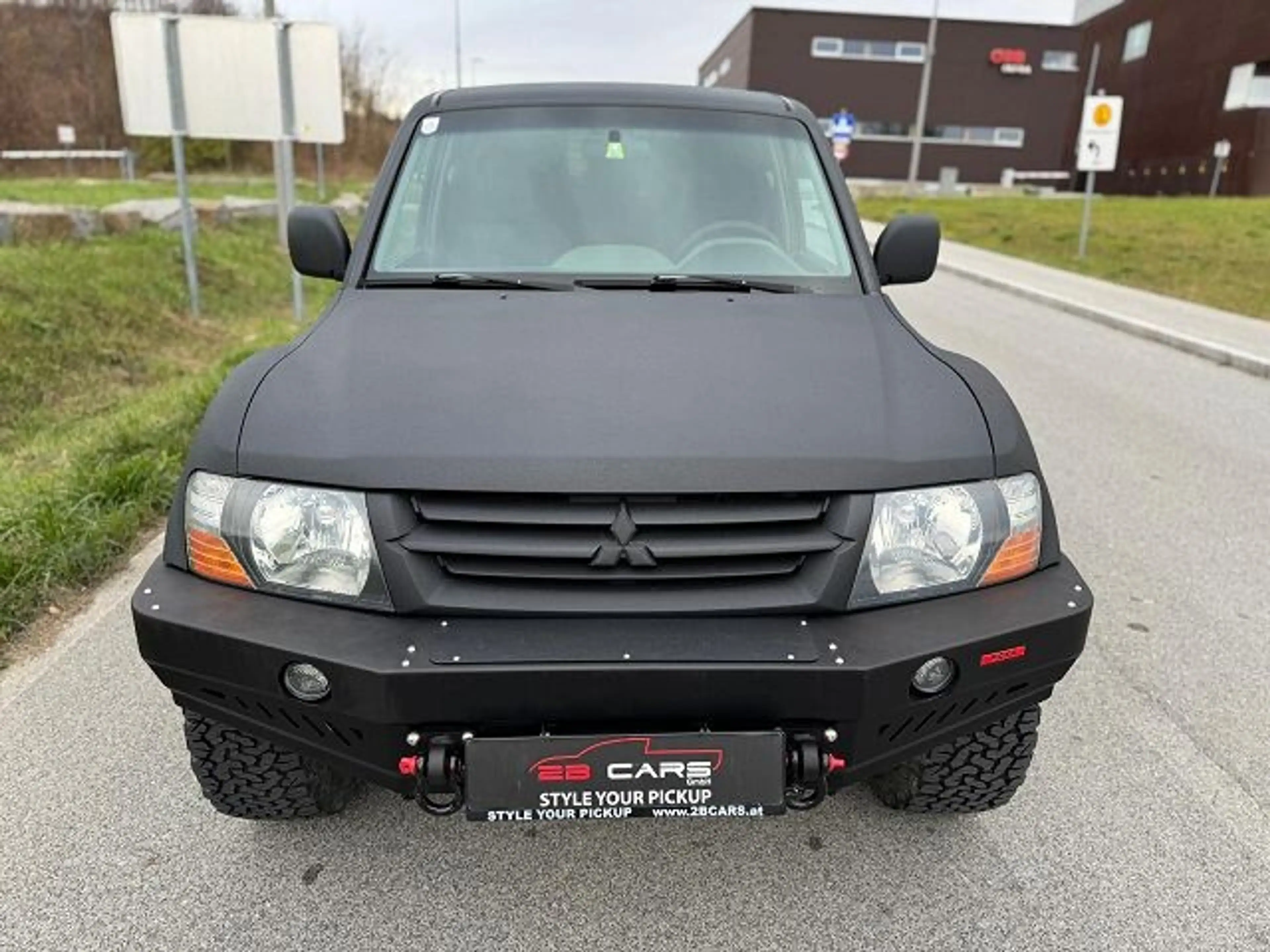 Mitsubishi Pajero 3,2 DI-D – 7-Sitzer - OFFROAD + WINCH TÜV — photo 2