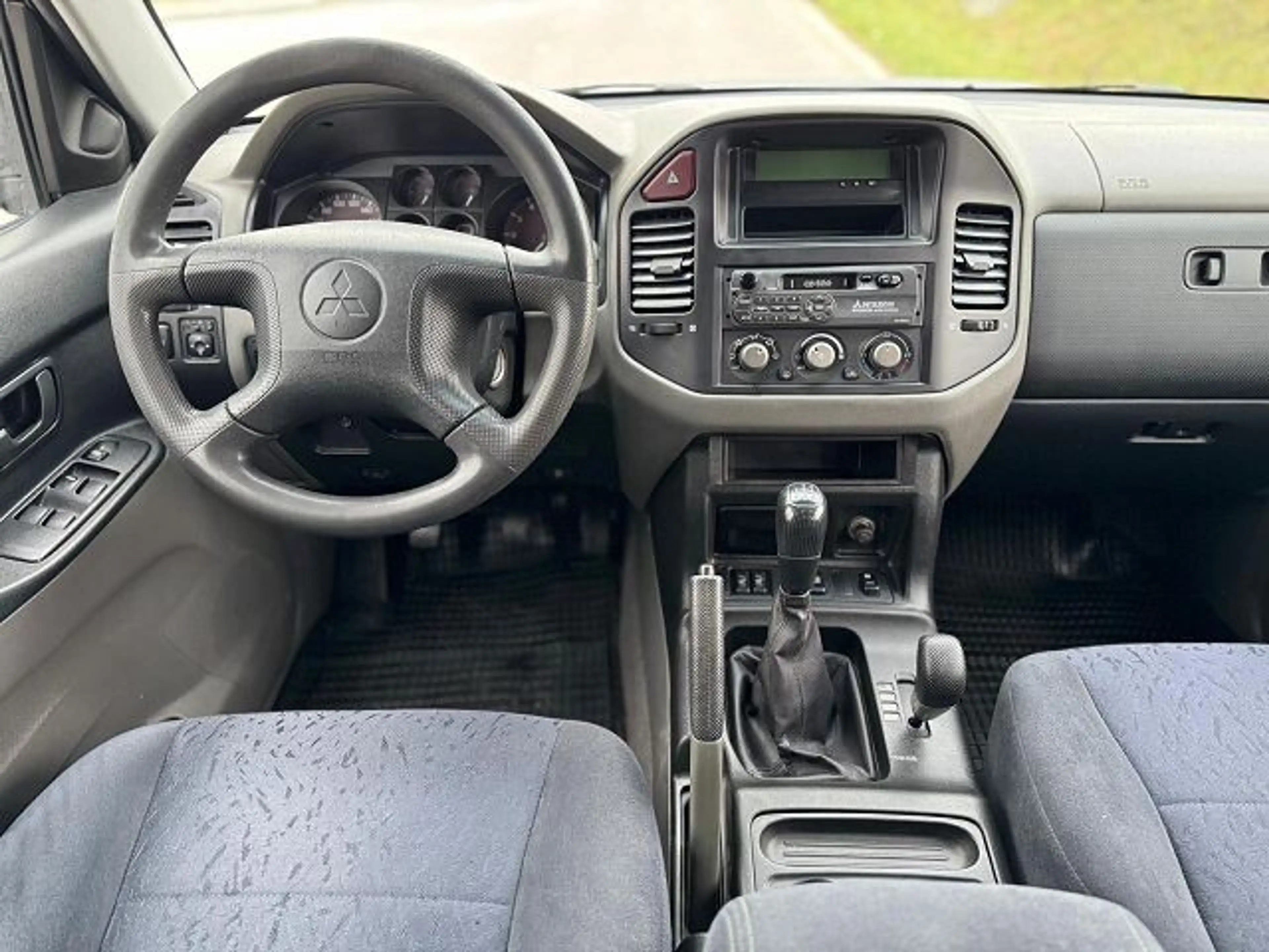 Mitsubishi Pajero 3,2 DI-D – 7-Sitzer - OFFROAD + WINCH TÜV — photo 13