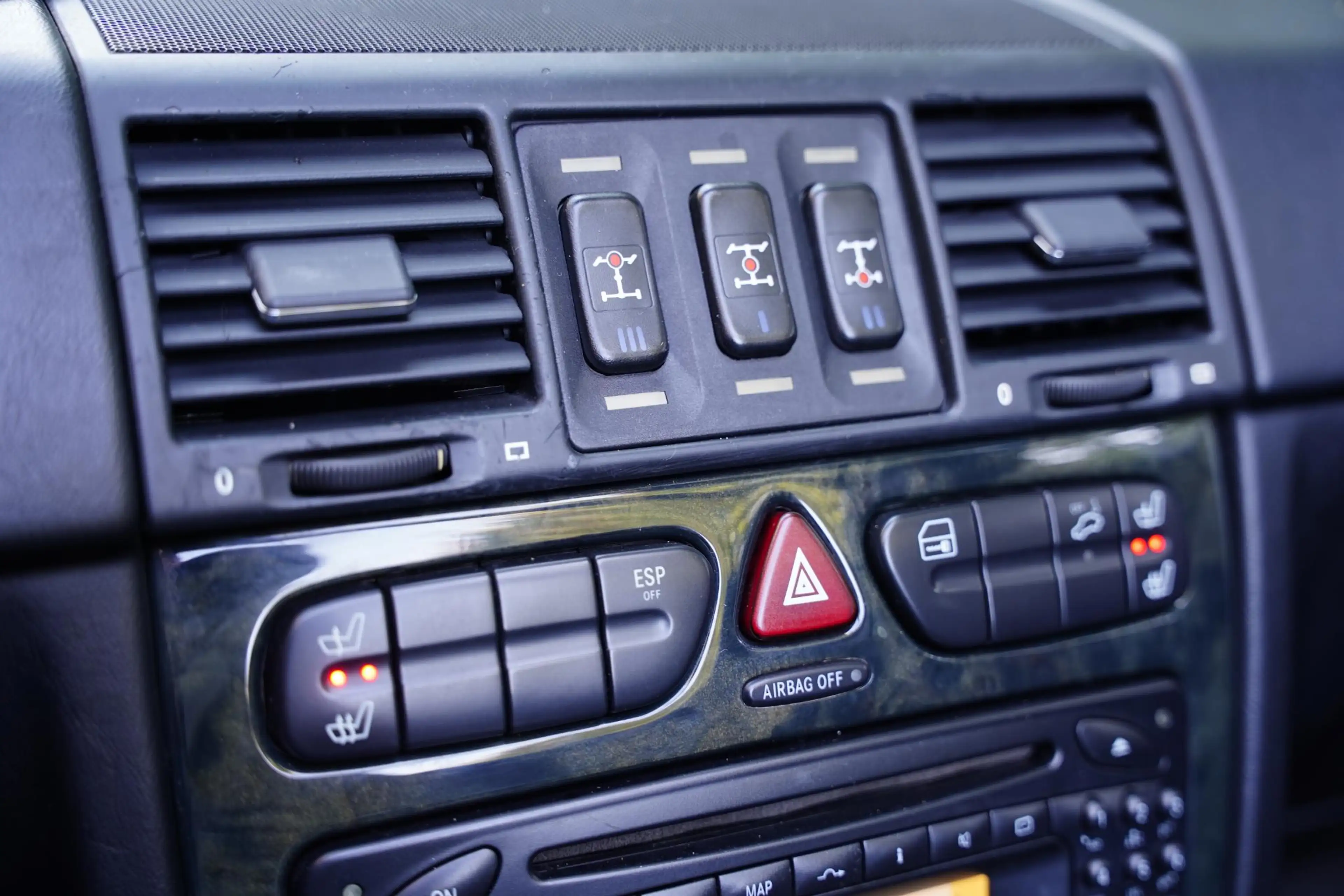 Mercedes-Benz G 500 V 8 Cabriolet Beige Dak — photo 13