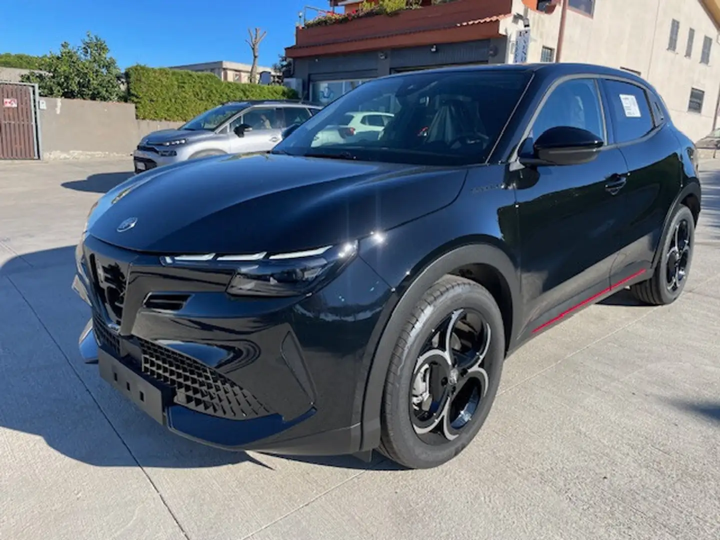 Alfa Romeo Junior Junior 1.2 136 CV Hybrid eDCT6 Speciale Nero - 1