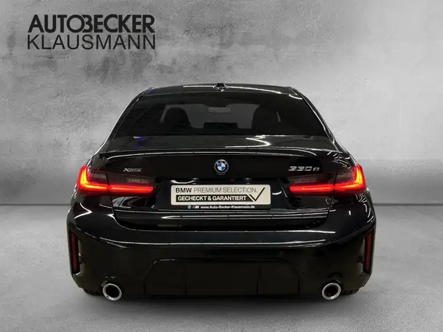 BMW 3 Series view 5