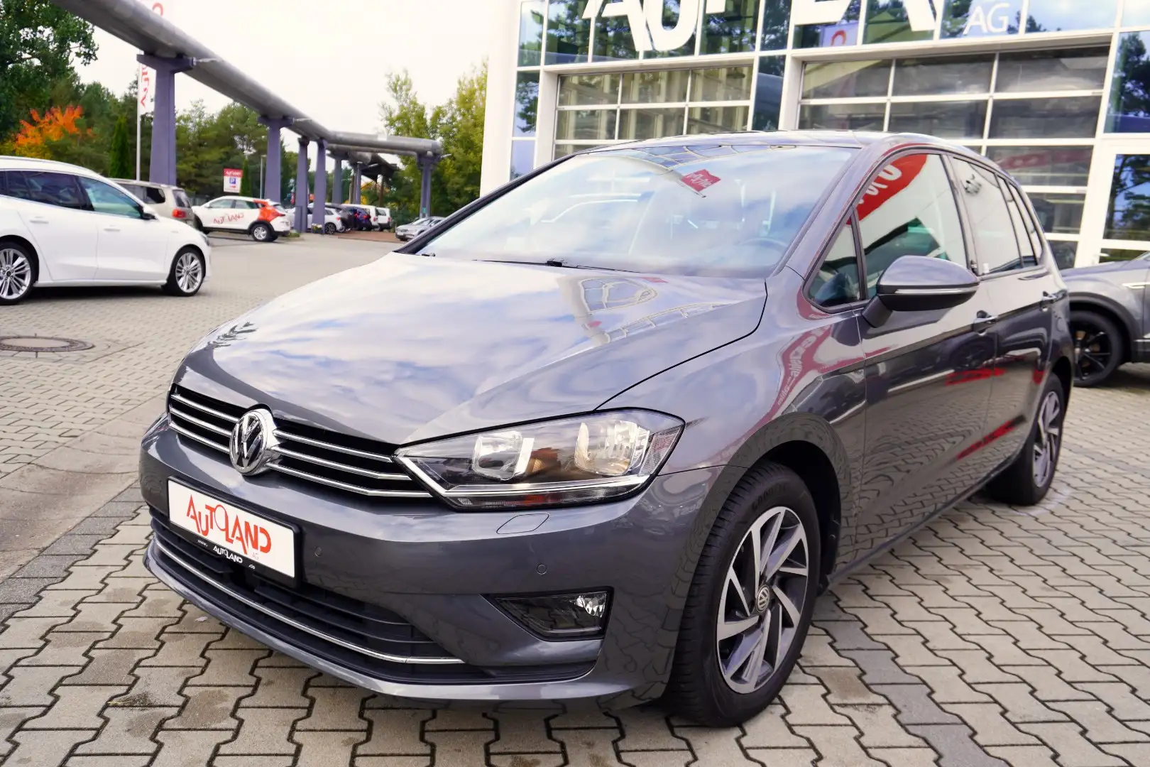 Volkswagen Golf Sportsvan 1.6 TDI DSG Sound Navi ACC PDC Gris - 2